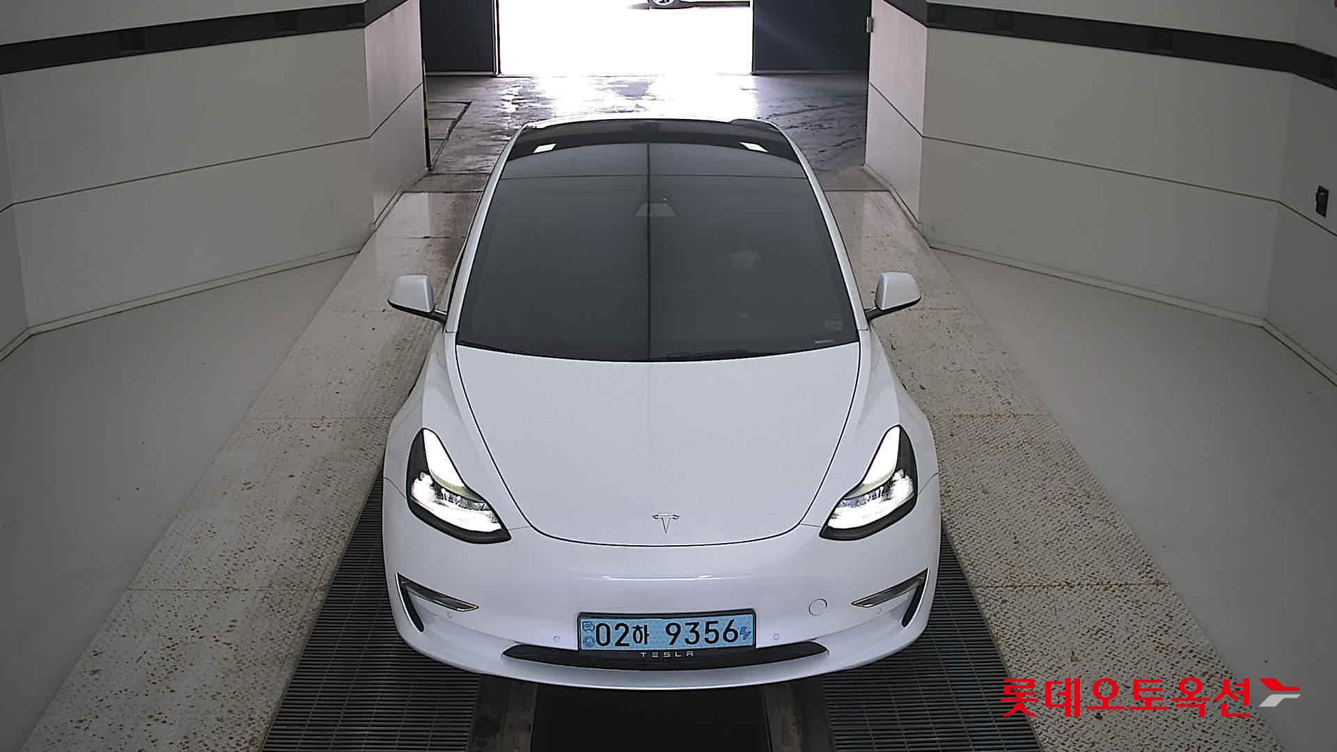 تسلا MODEL 3