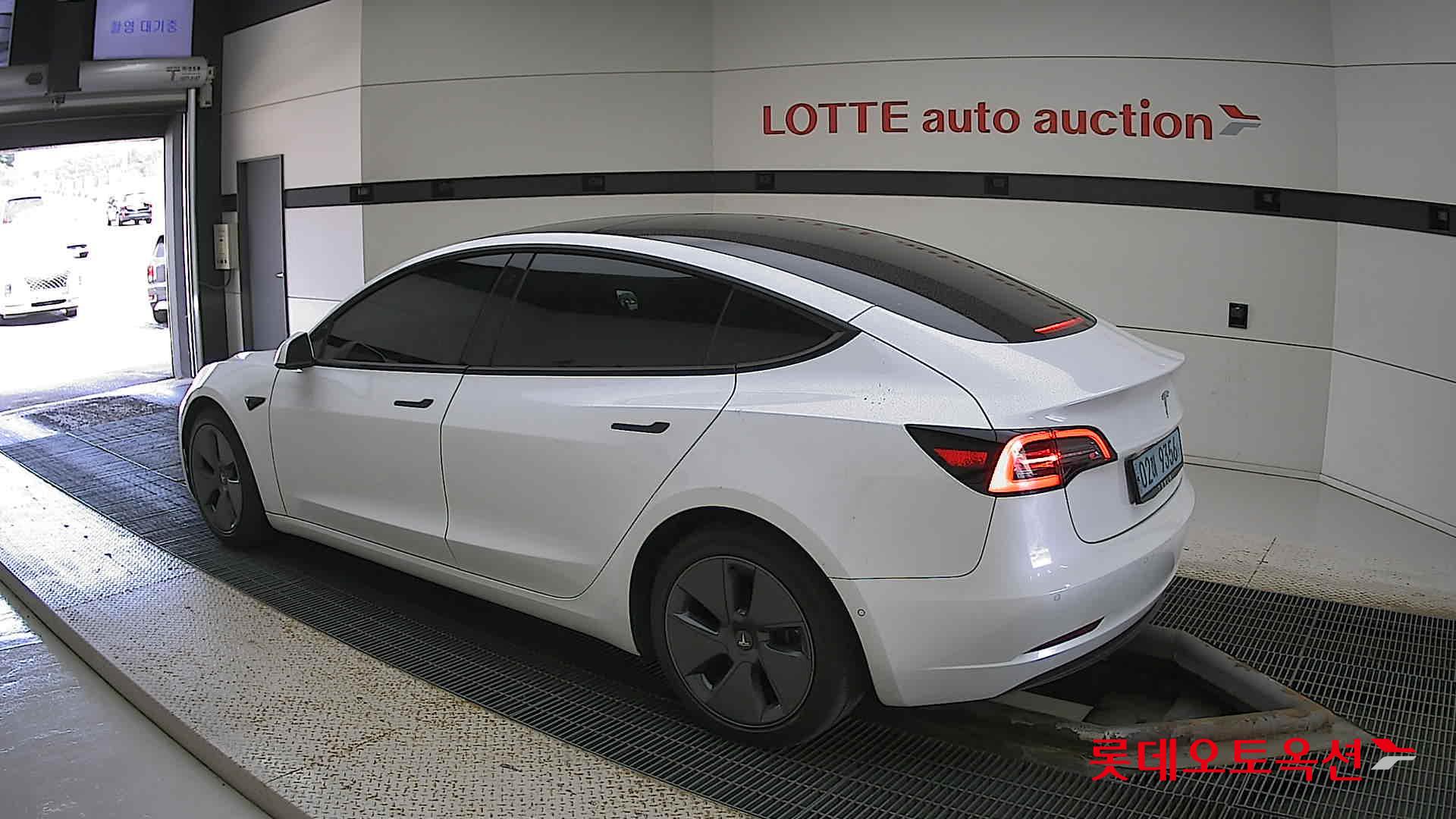تسلا MODEL 3