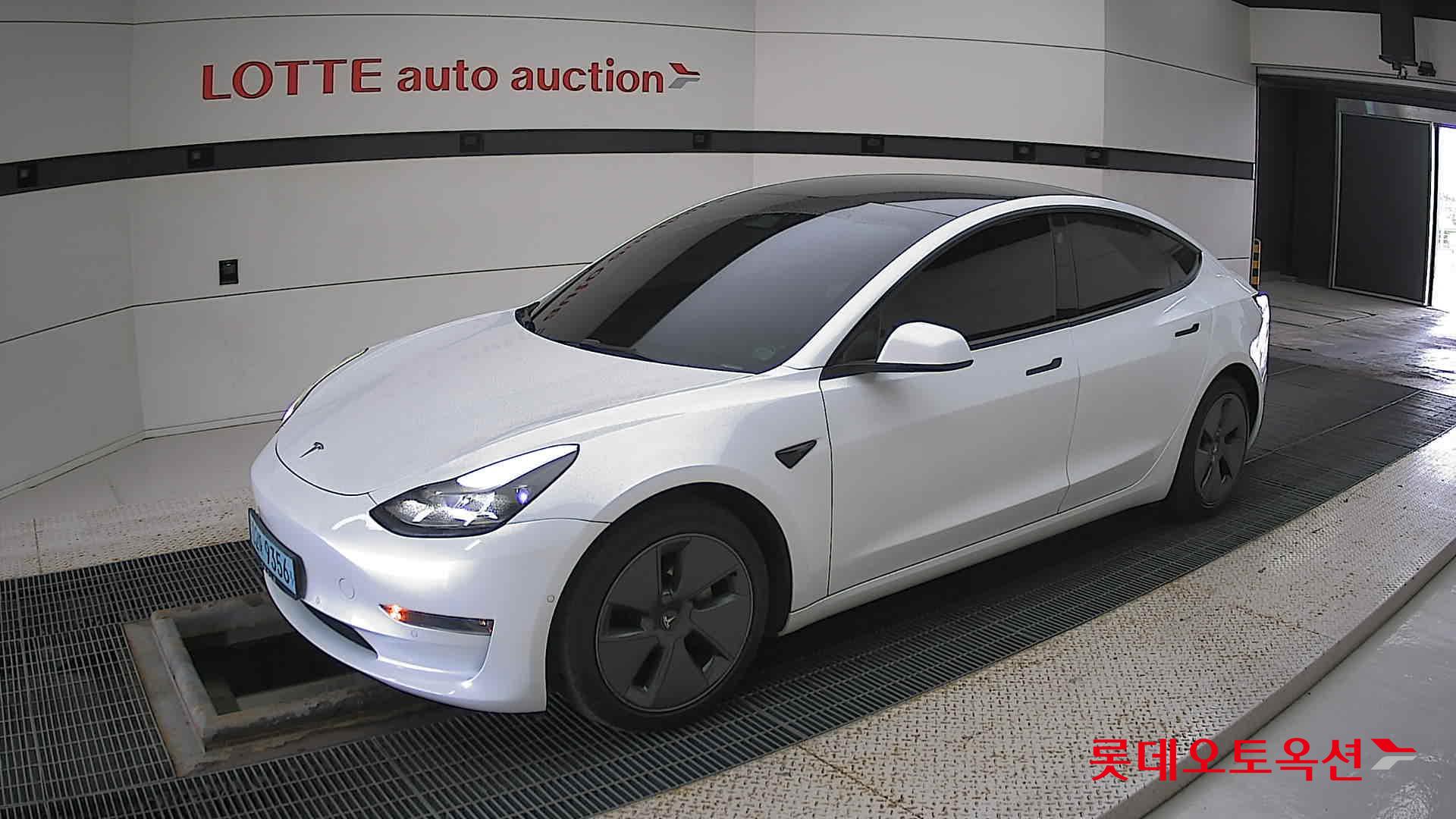 تسلا MODEL 3