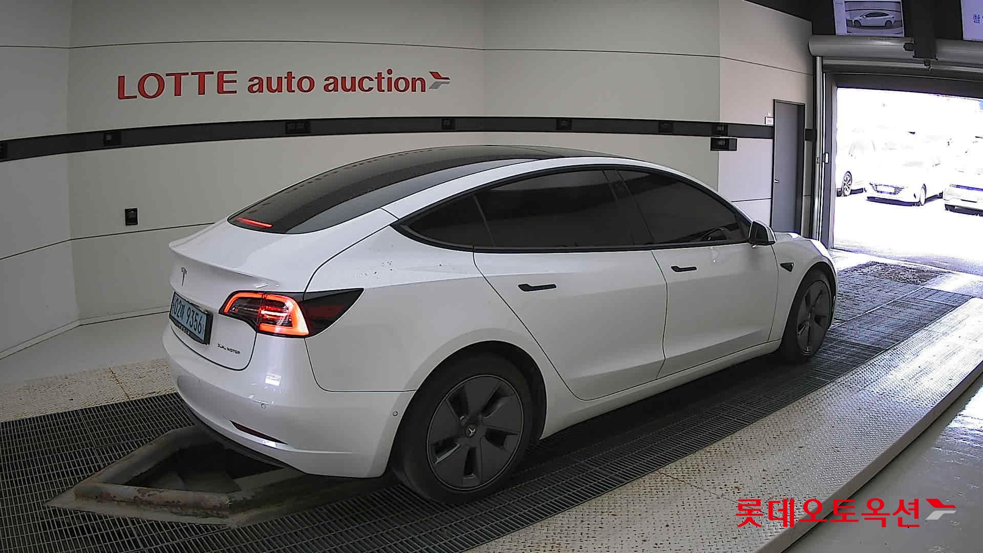 تسلا MODEL 3
