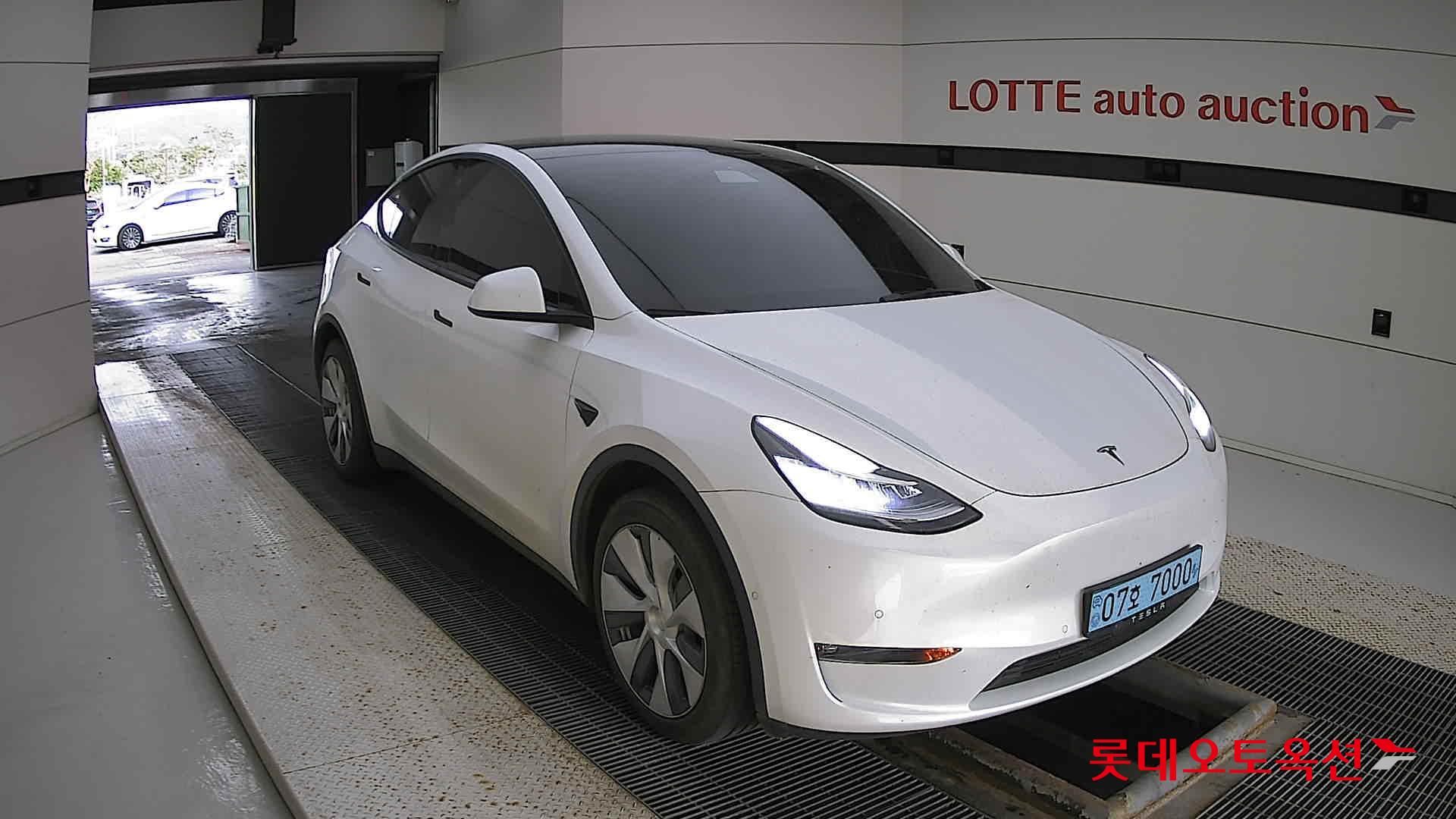 تسلا MODEL Y