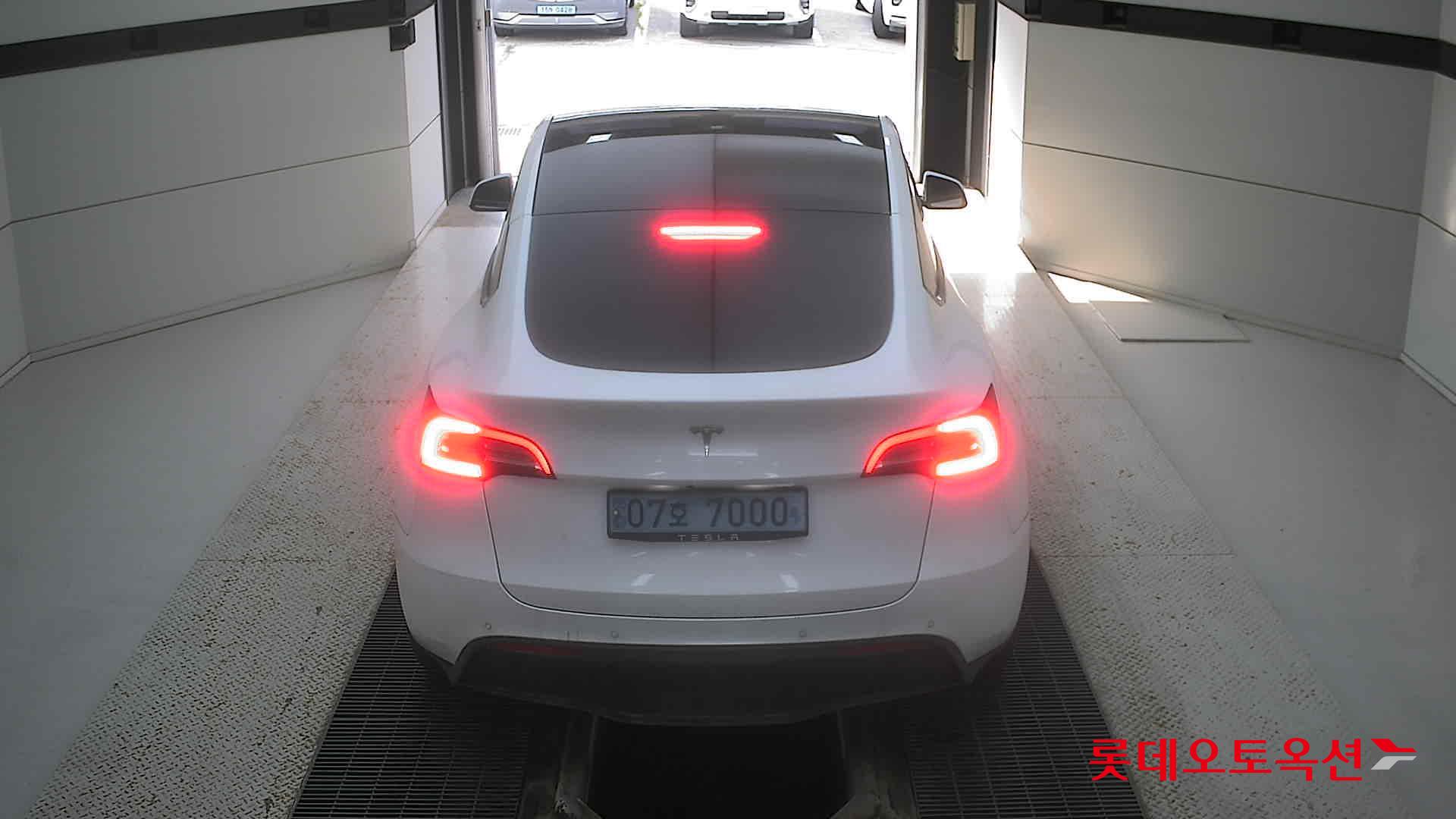 تسلا MODEL Y