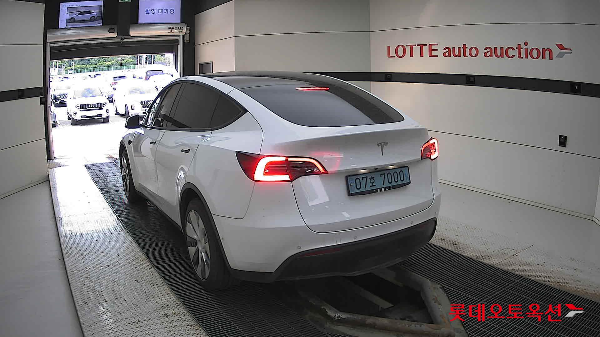 تسلا MODEL Y