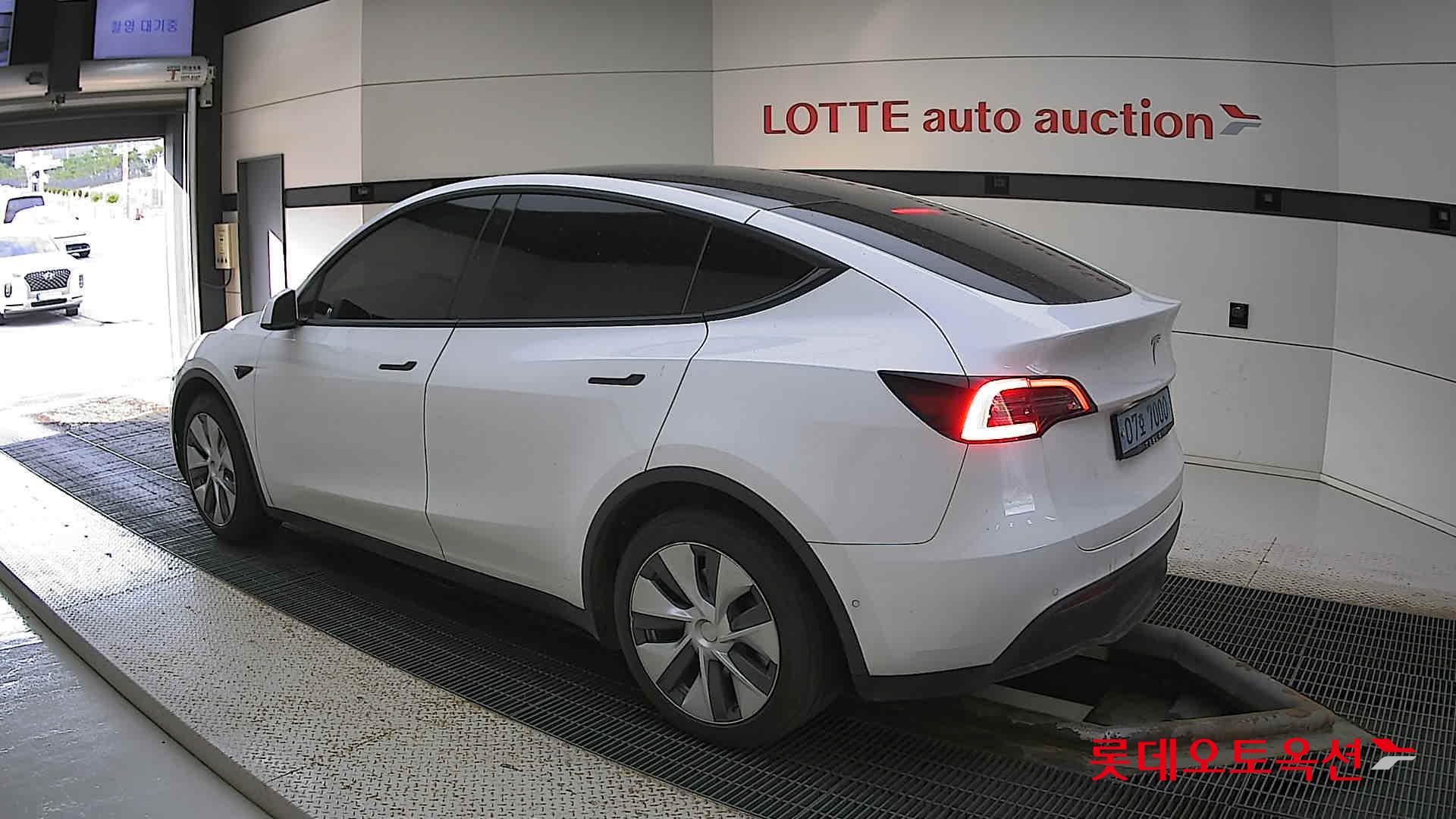 تسلا MODEL Y