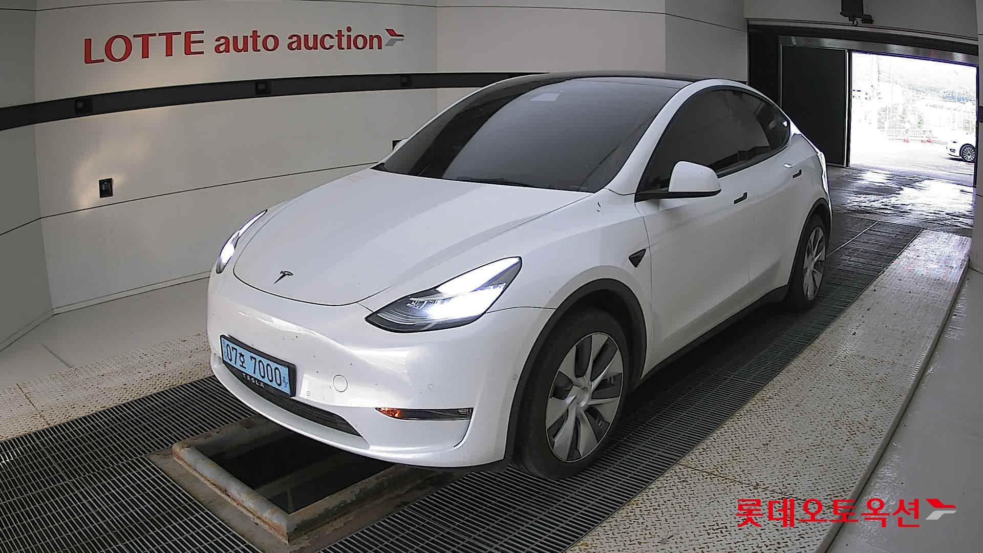 تسلا MODEL Y