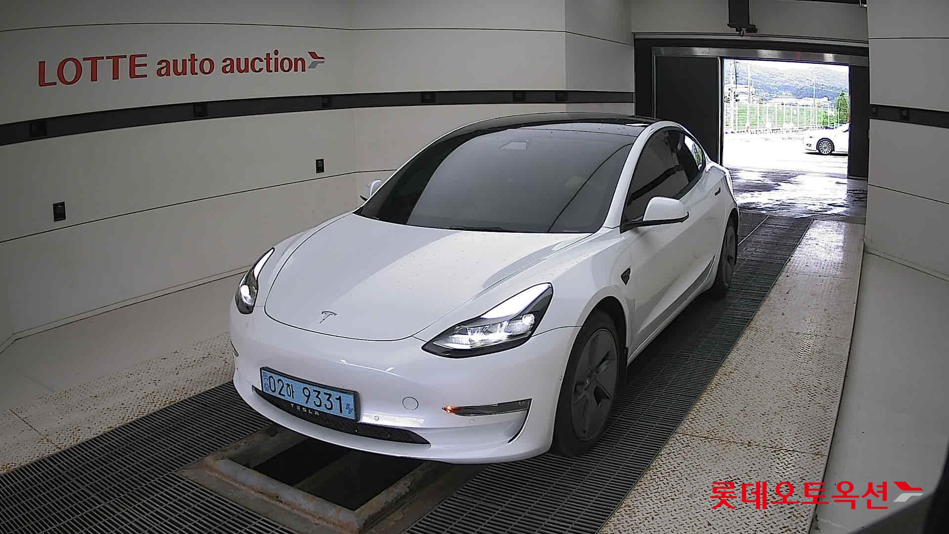 تسلا MODEL 3