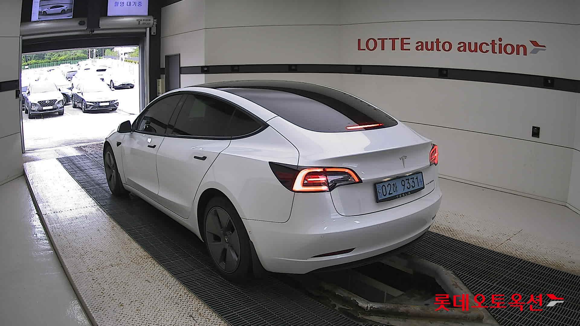 تسلا MODEL 3