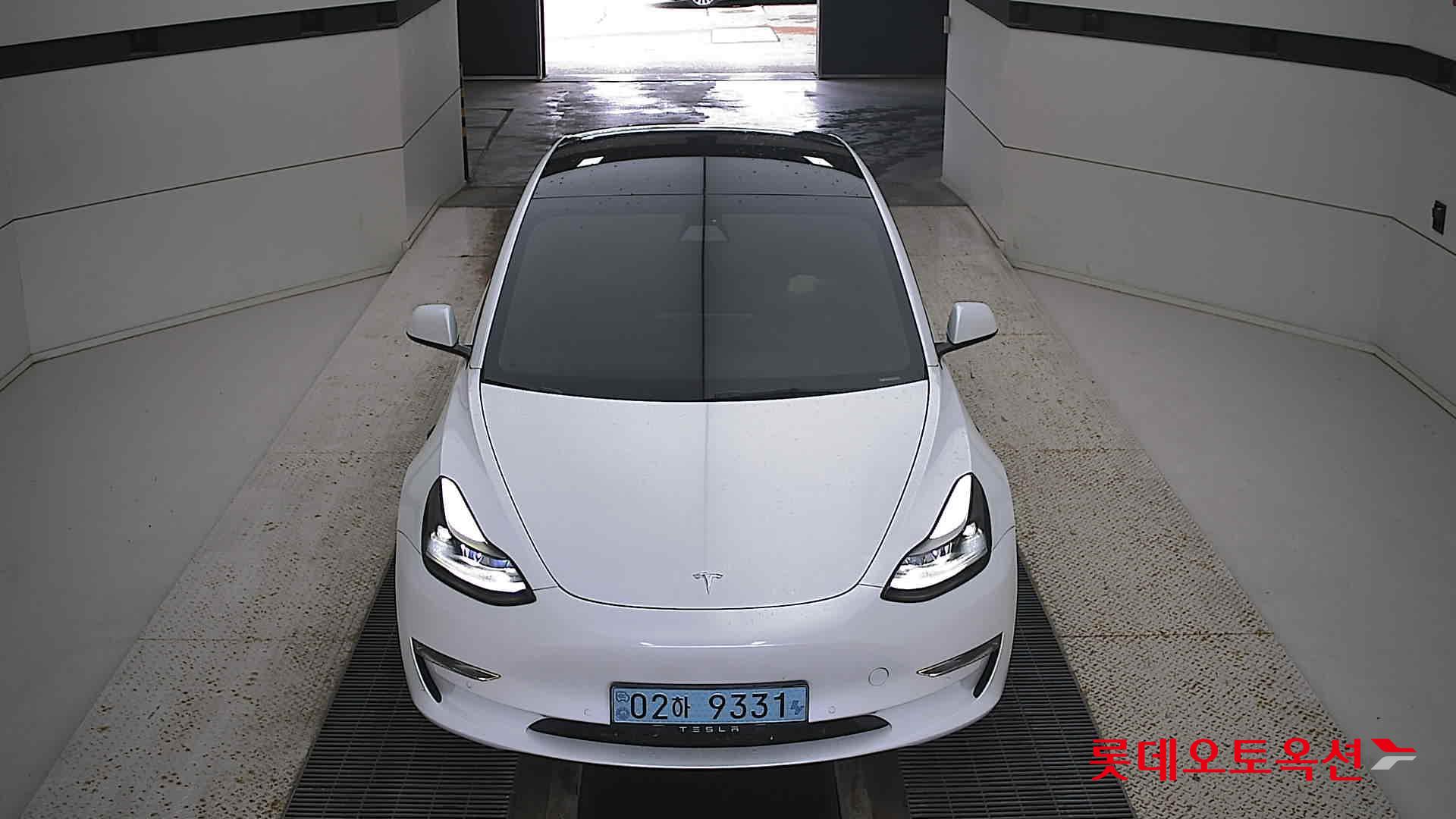 تسلا MODEL 3