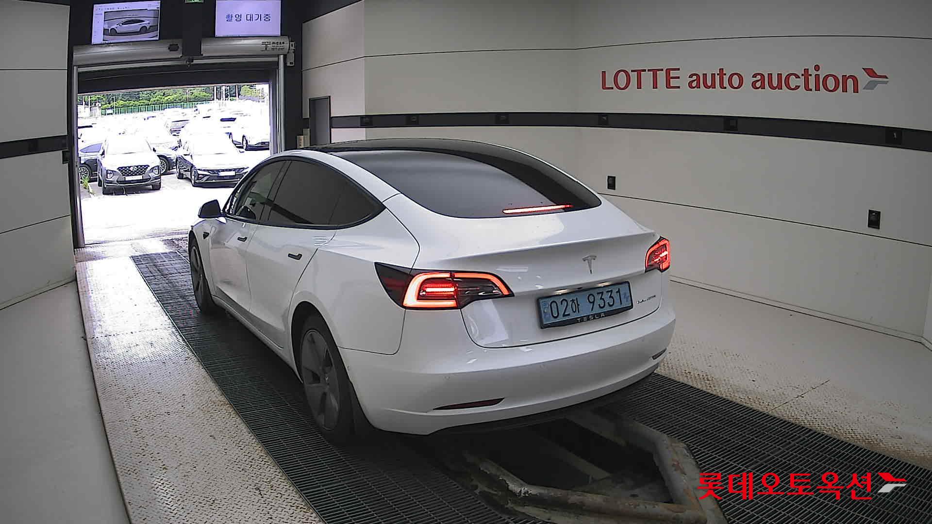 تسلا MODEL 3