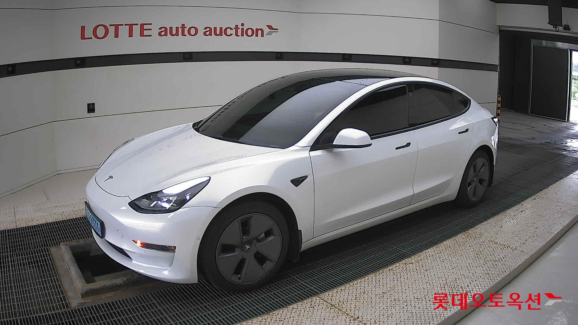 تسلا MODEL 3