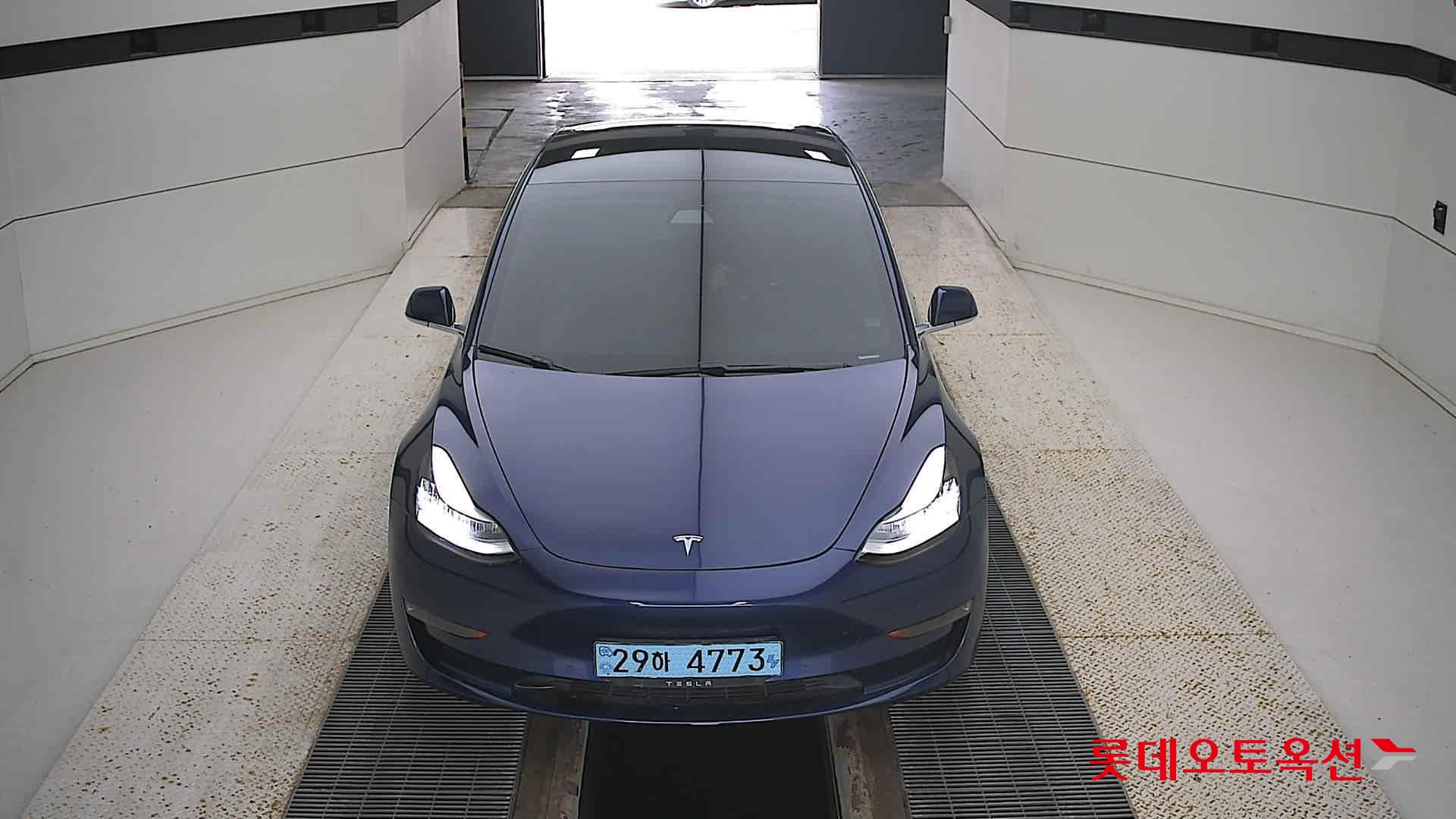 تسلا MODEL 3