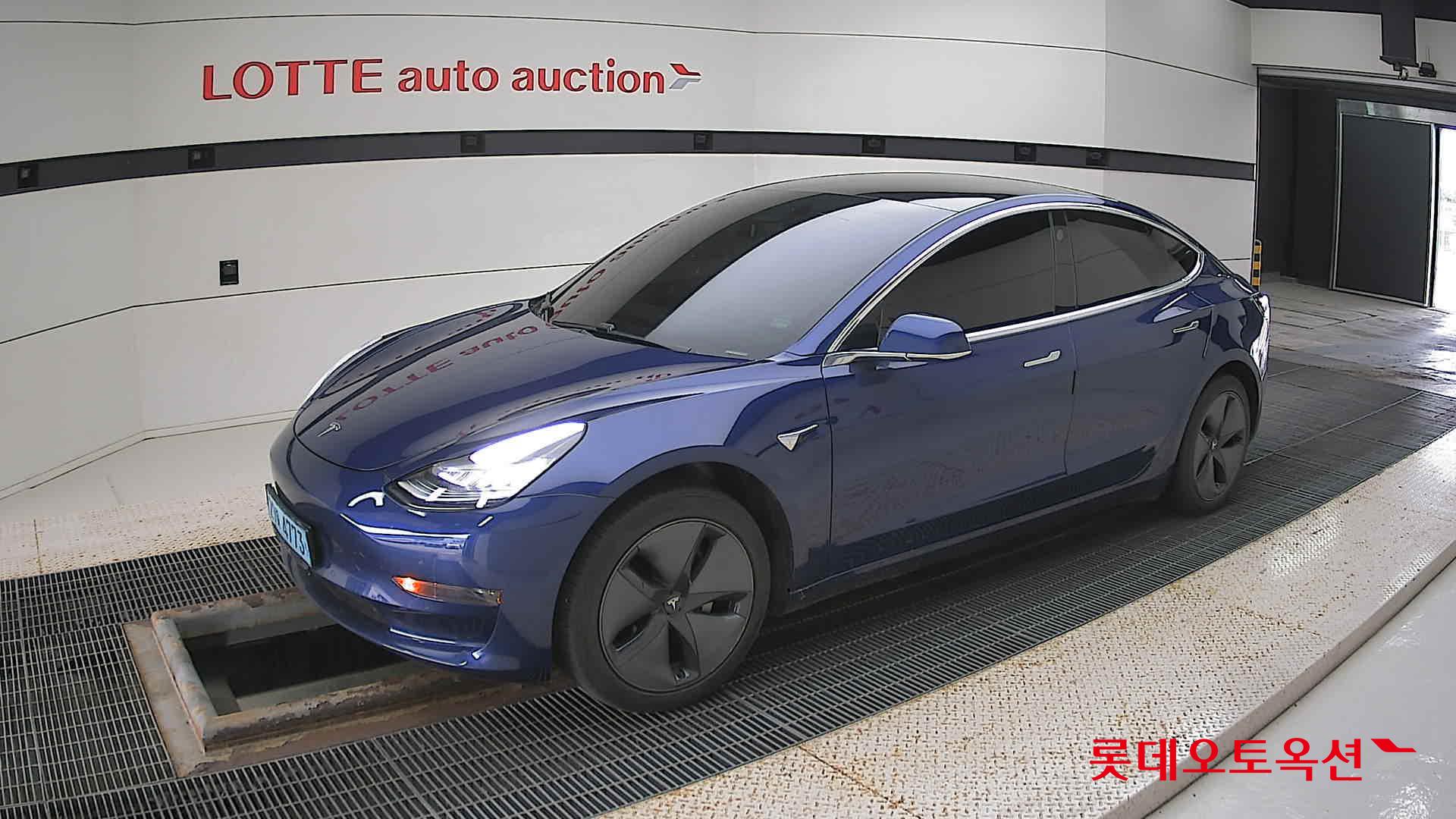 تسلا MODEL 3