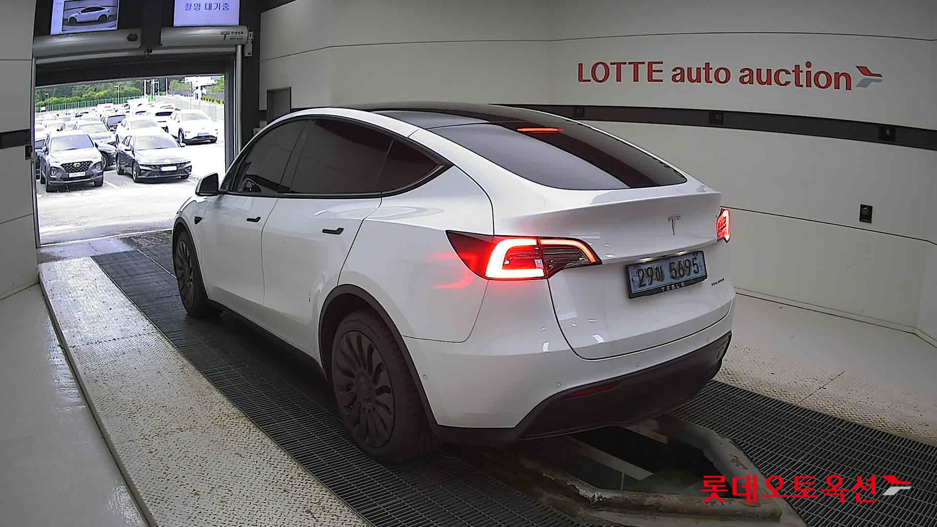 تسلا MODEL Y