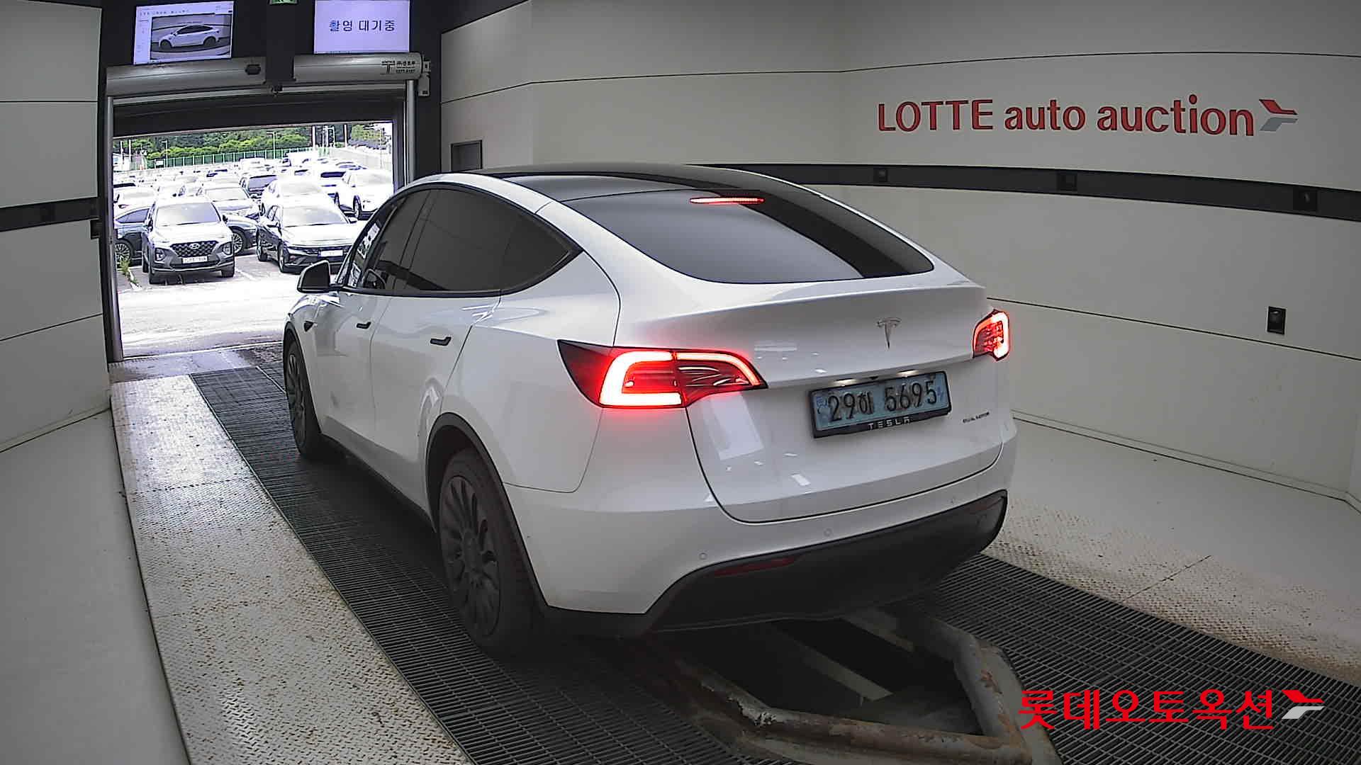 تسلا MODEL Y