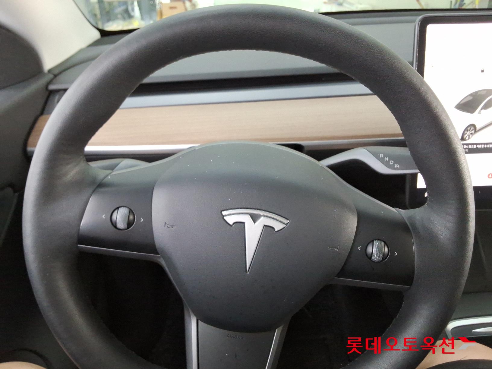 تسلا MODEL Y