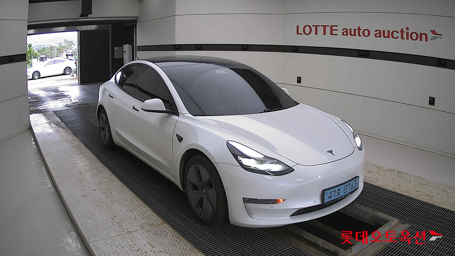 تسلا MODEL 3