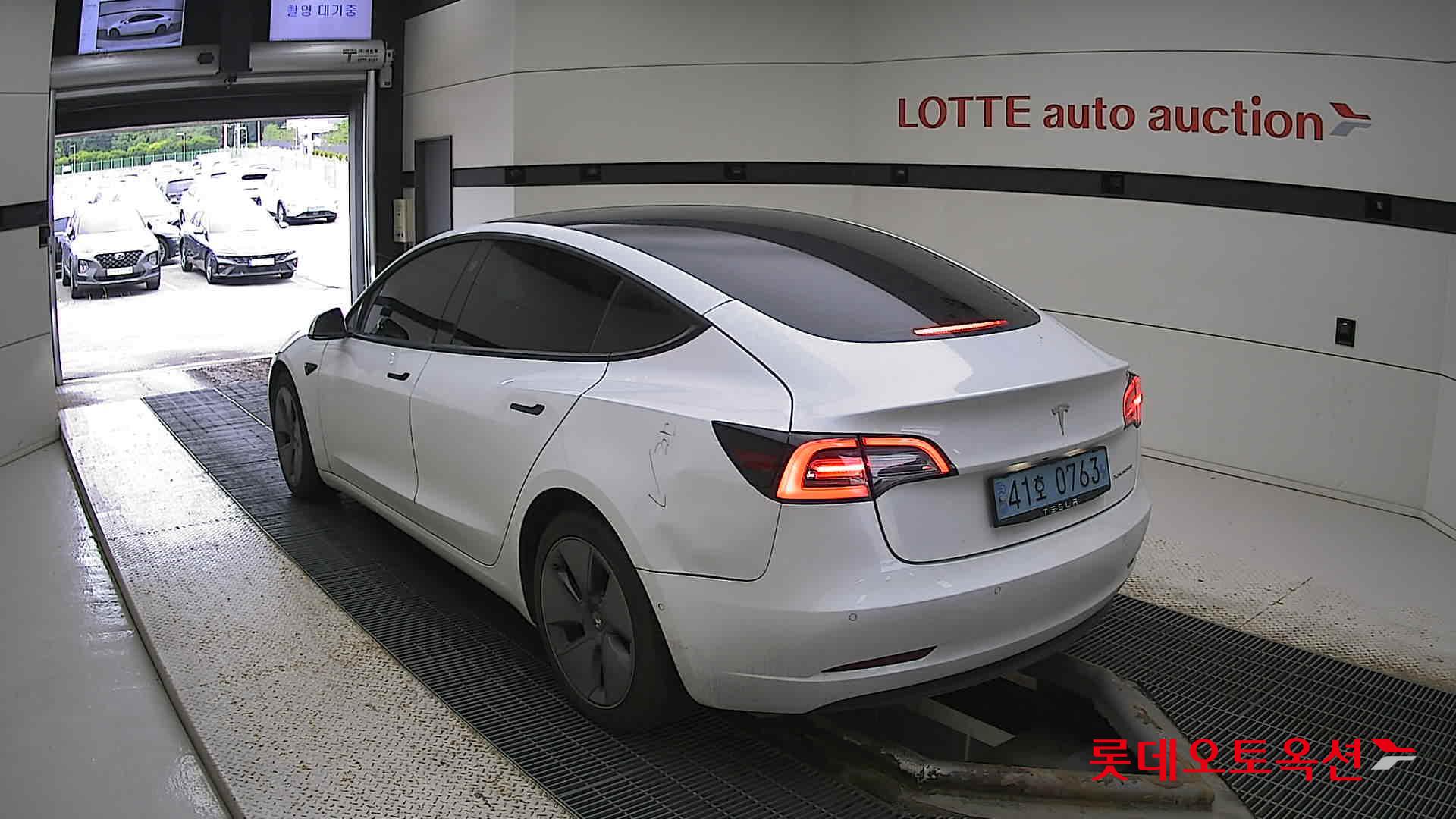 تسلا MODEL 3