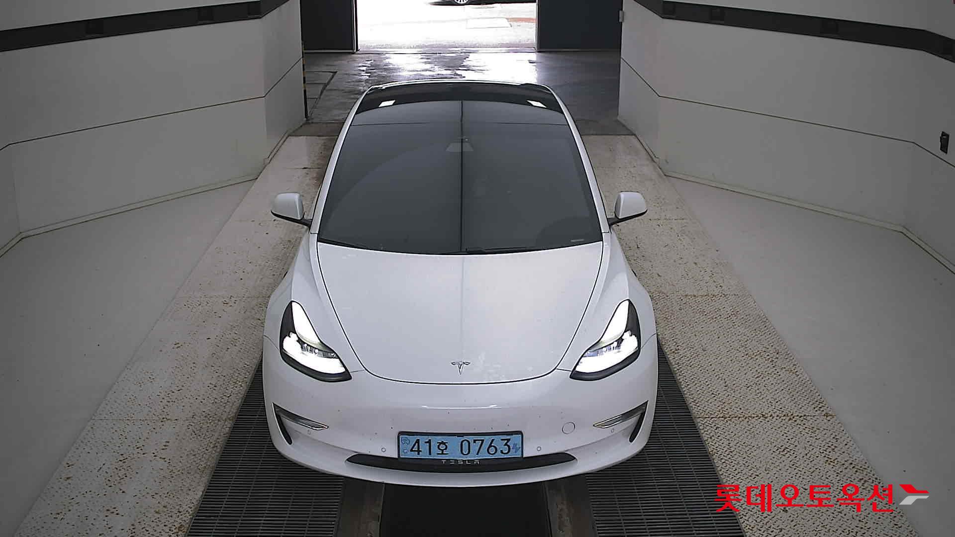 تسلا MODEL 3