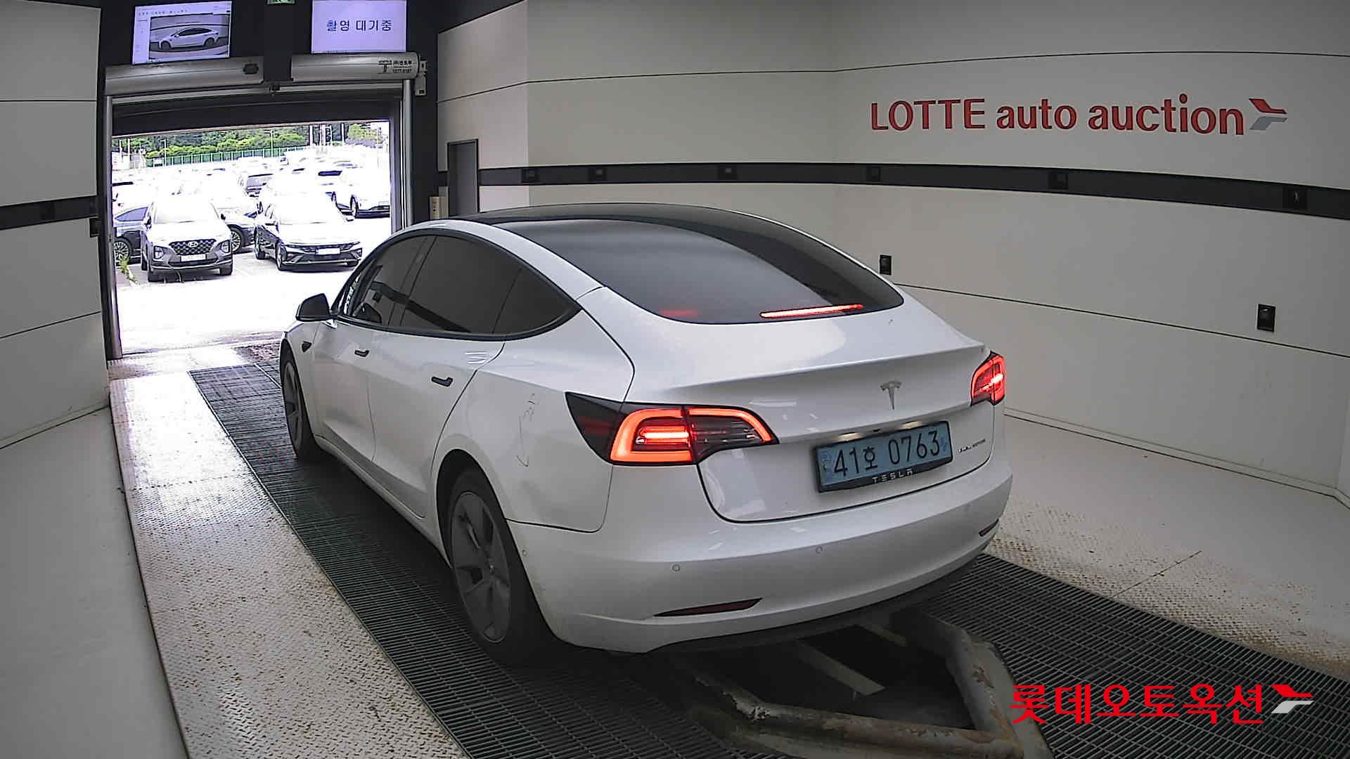 تسلا MODEL 3