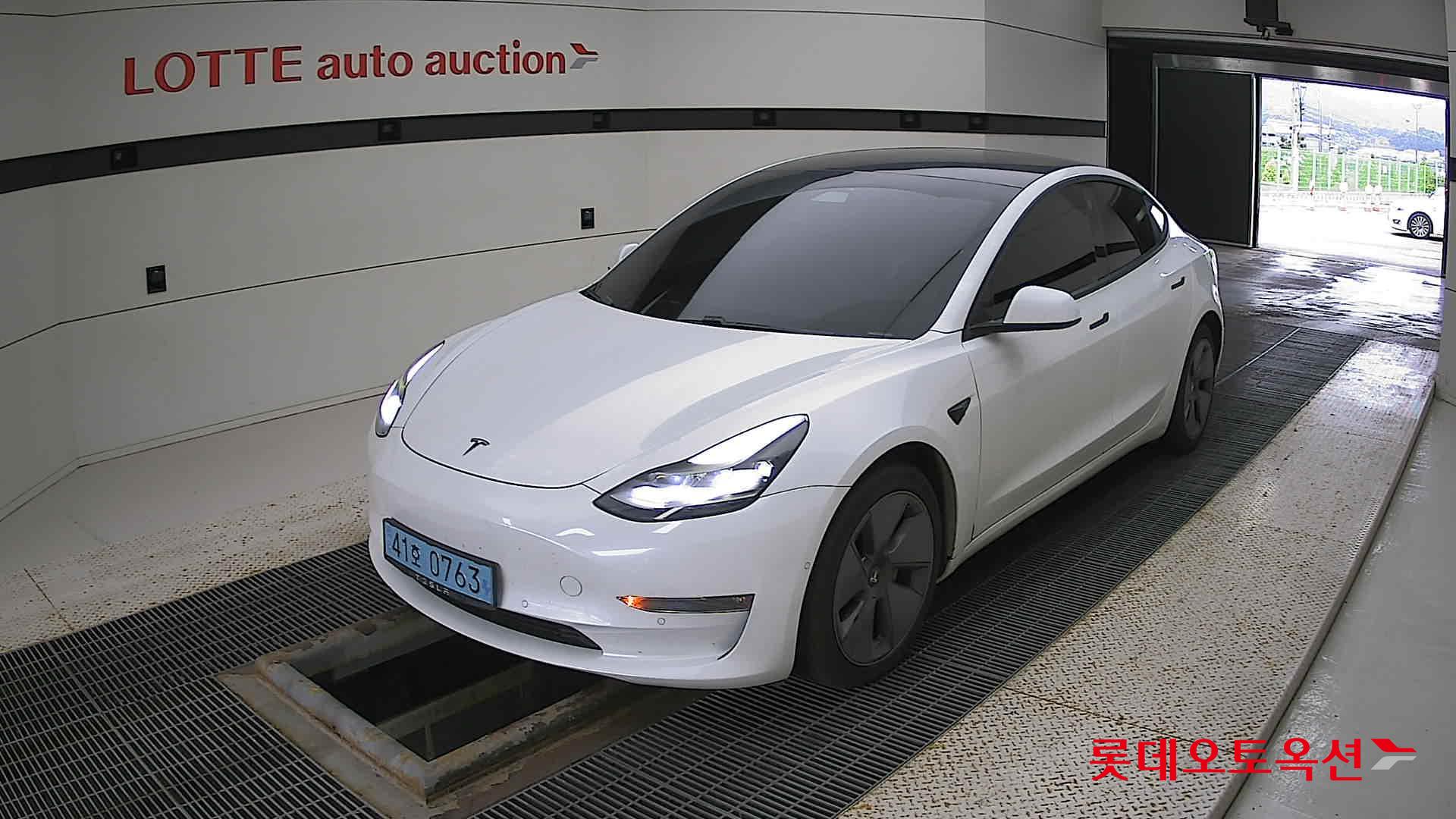 تسلا MODEL 3