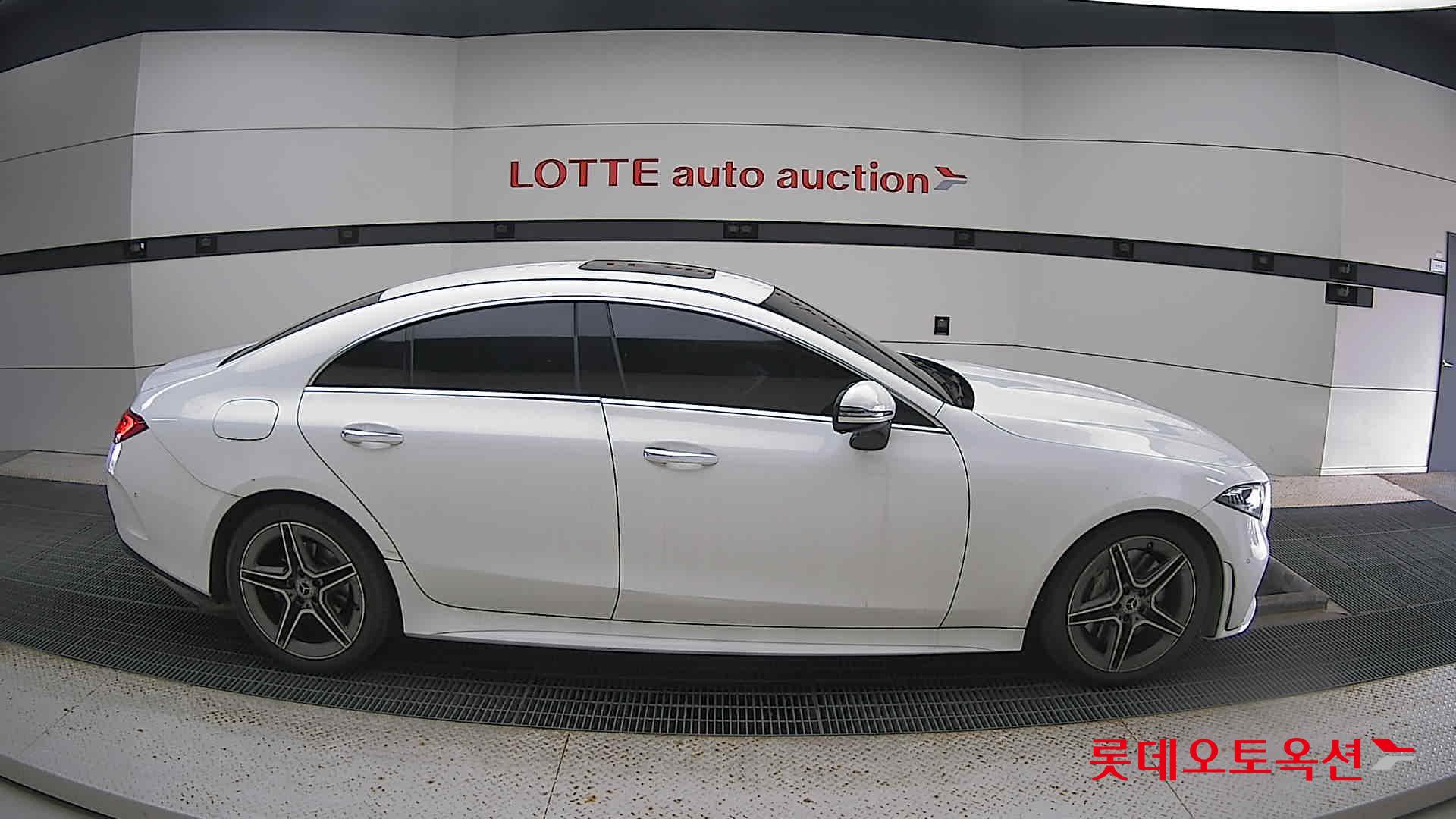 مرسيدس - CLS 300D - Image 3