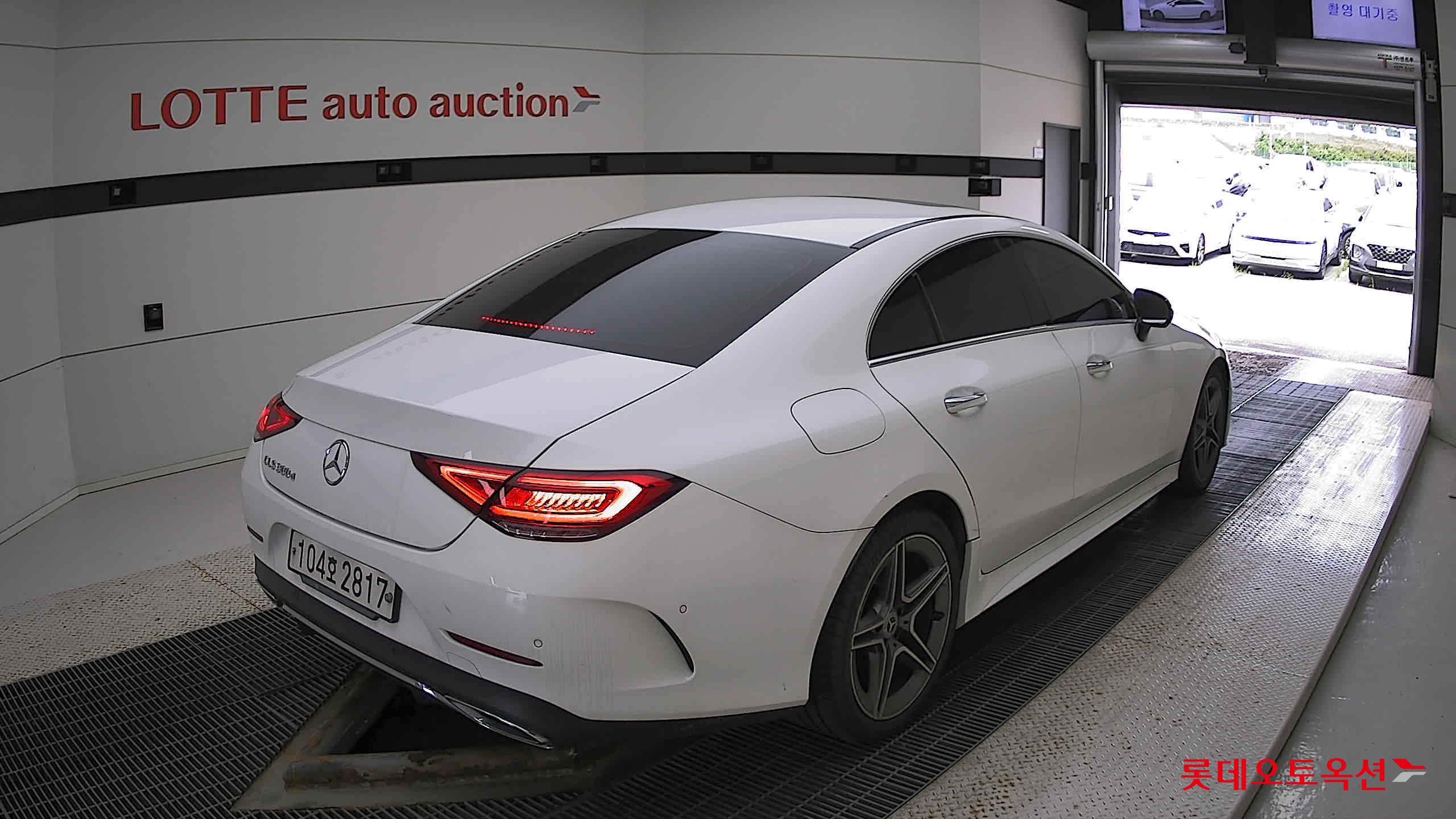 مرسيدس - CLS 300D - Image 4