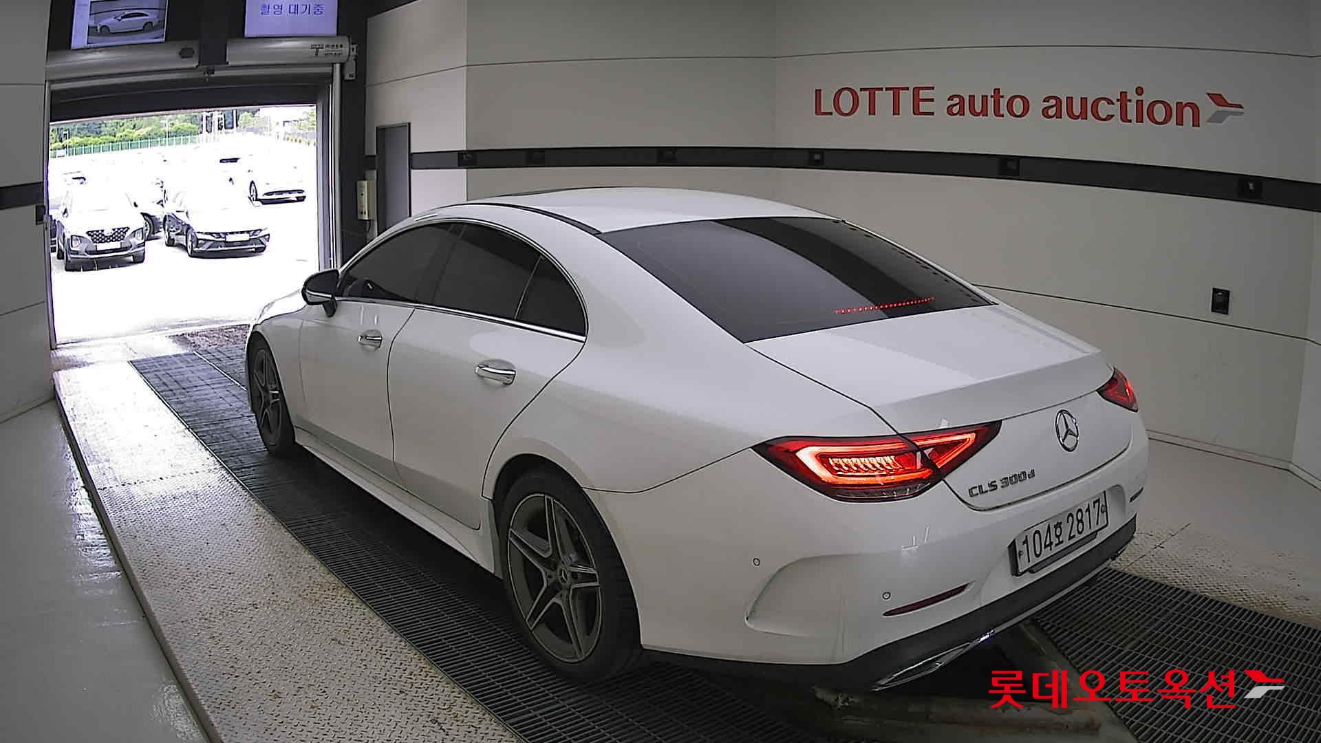 مرسيدس - CLS 300D - Image 6