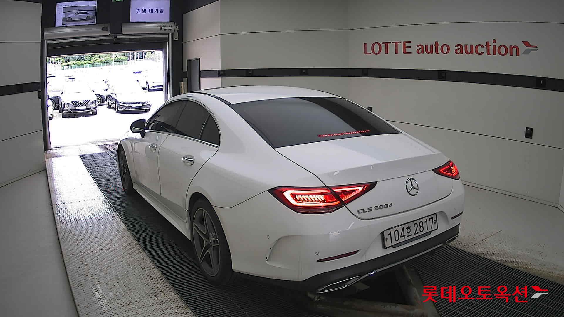 مرسيدس - CLS 300D - Image 9
