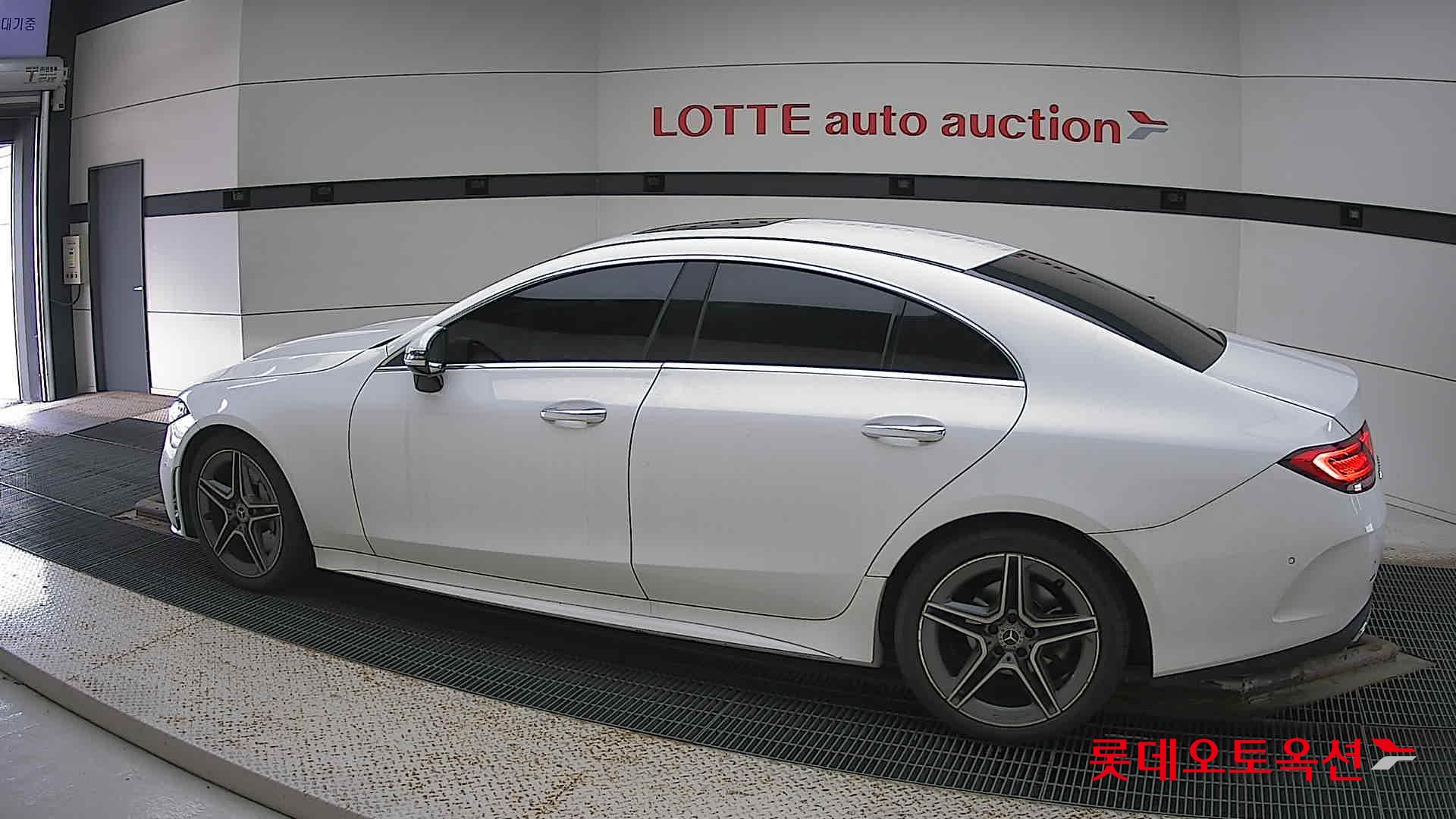 مرسيدس - CLS 300D - Image 11