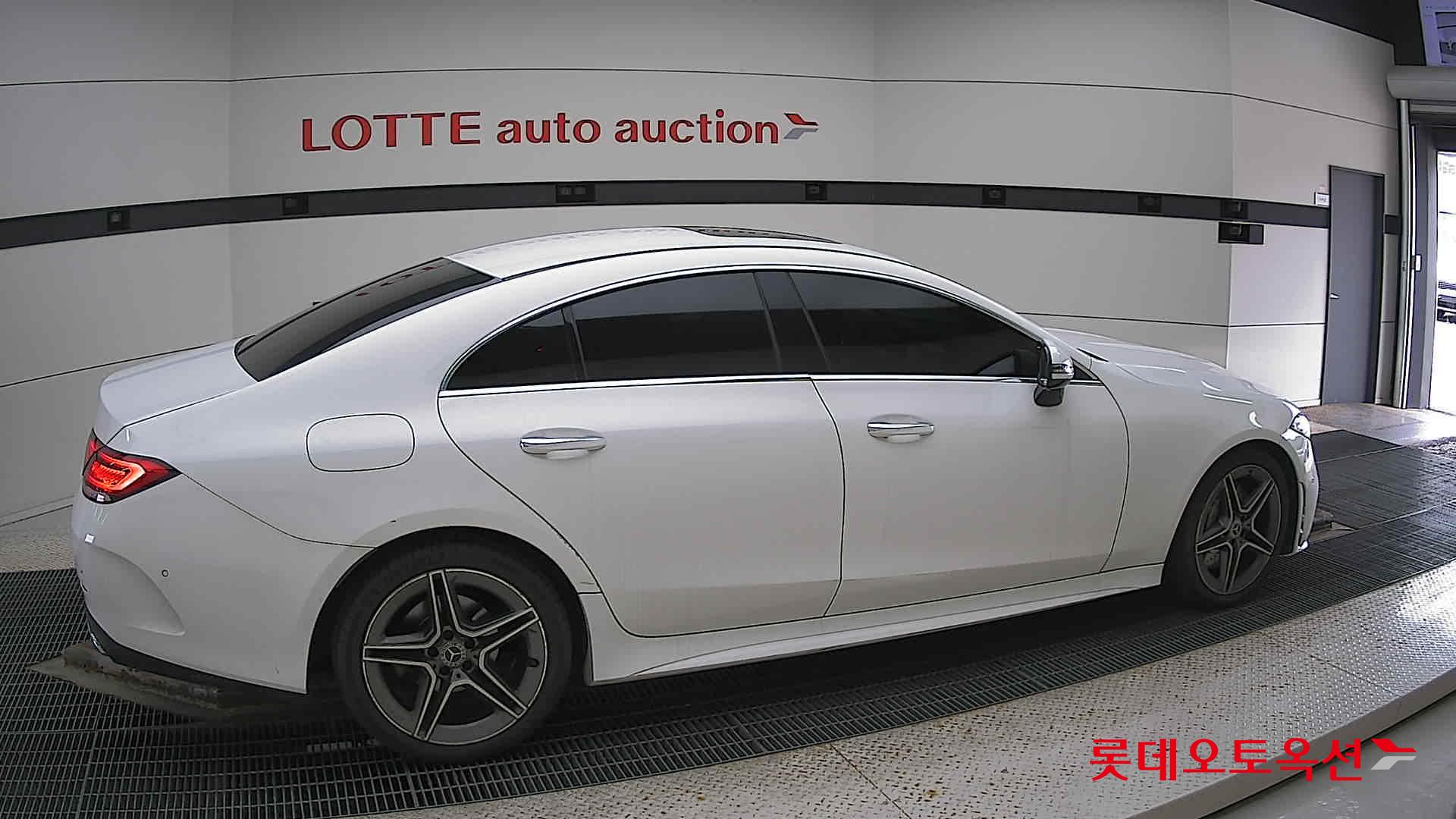 مرسيدس - CLS 300D - Image 18