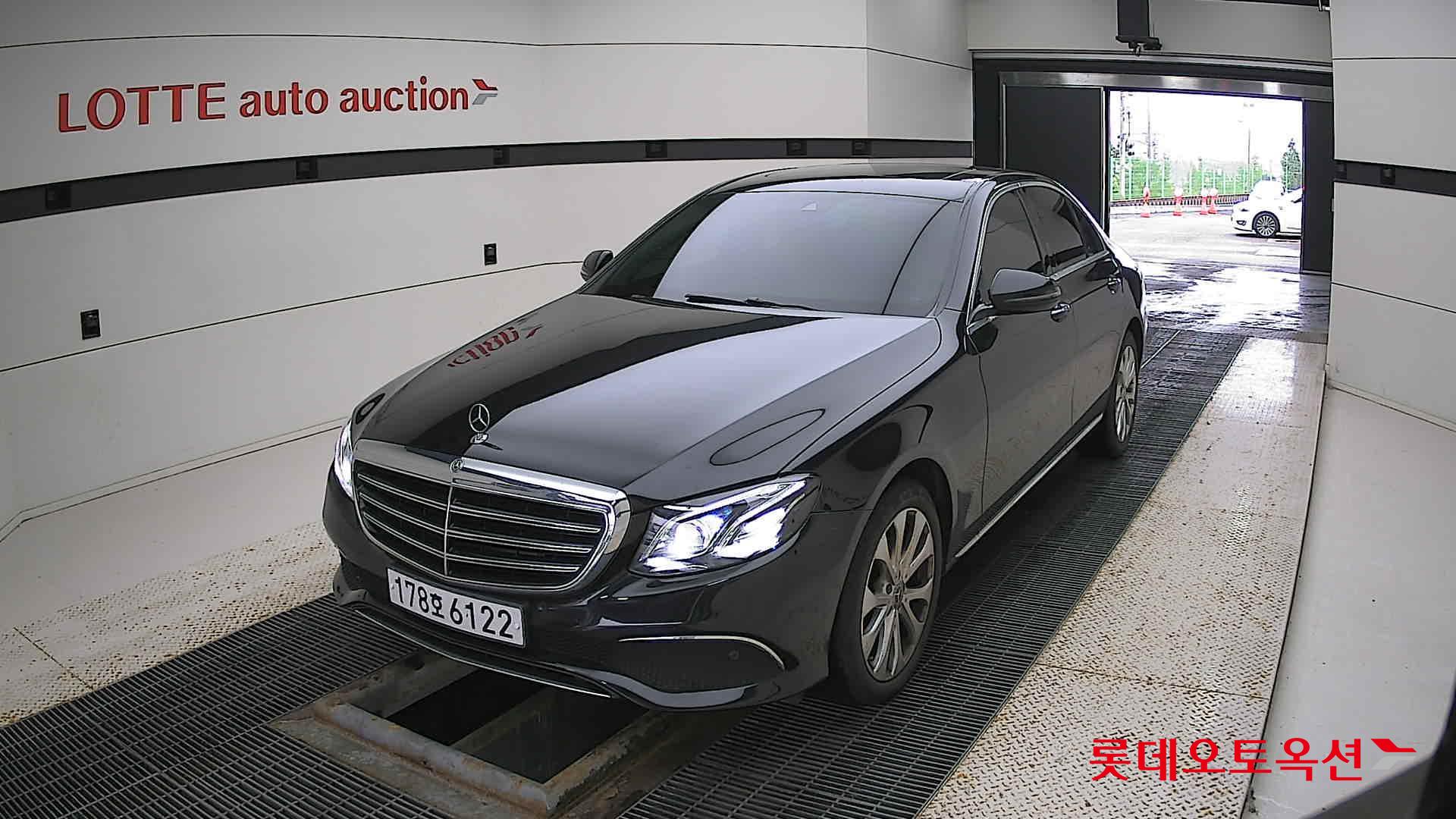 مرسيدس E220D