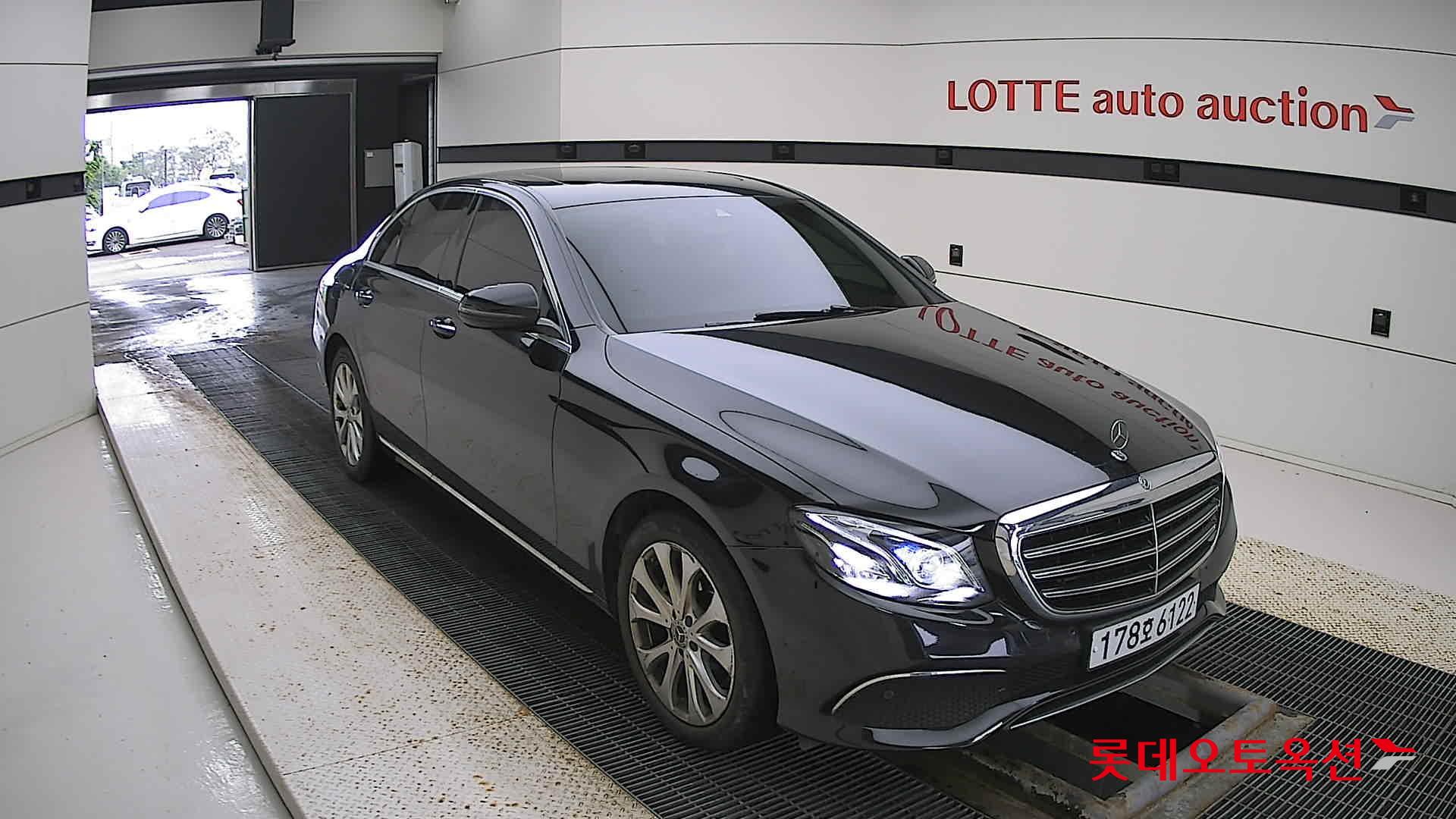 مرسيدس E220D