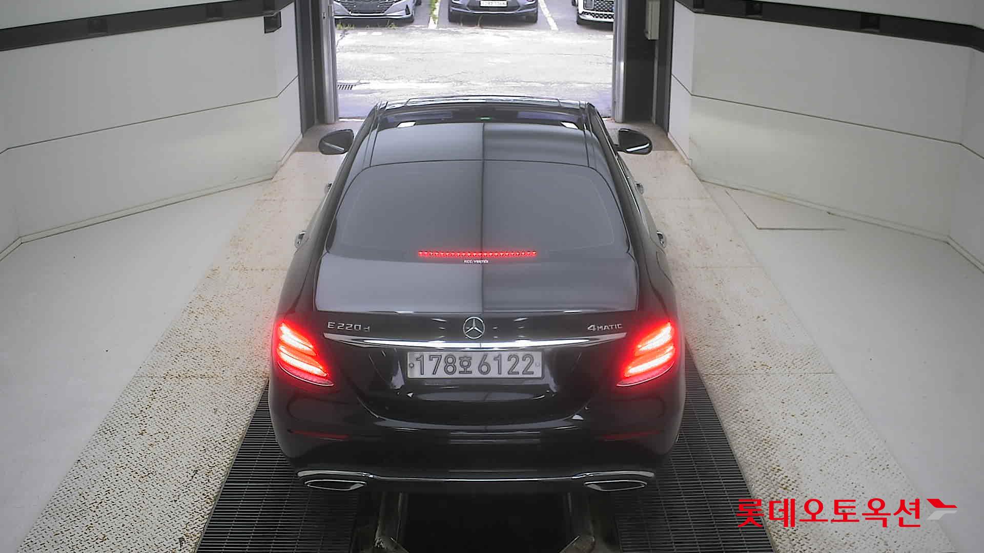 مرسيدس E220D