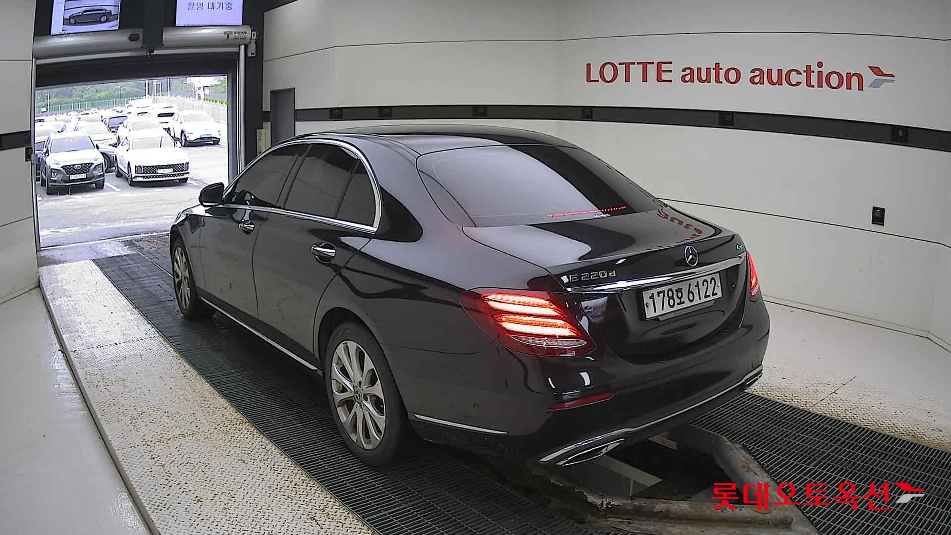 مرسيدس E220D