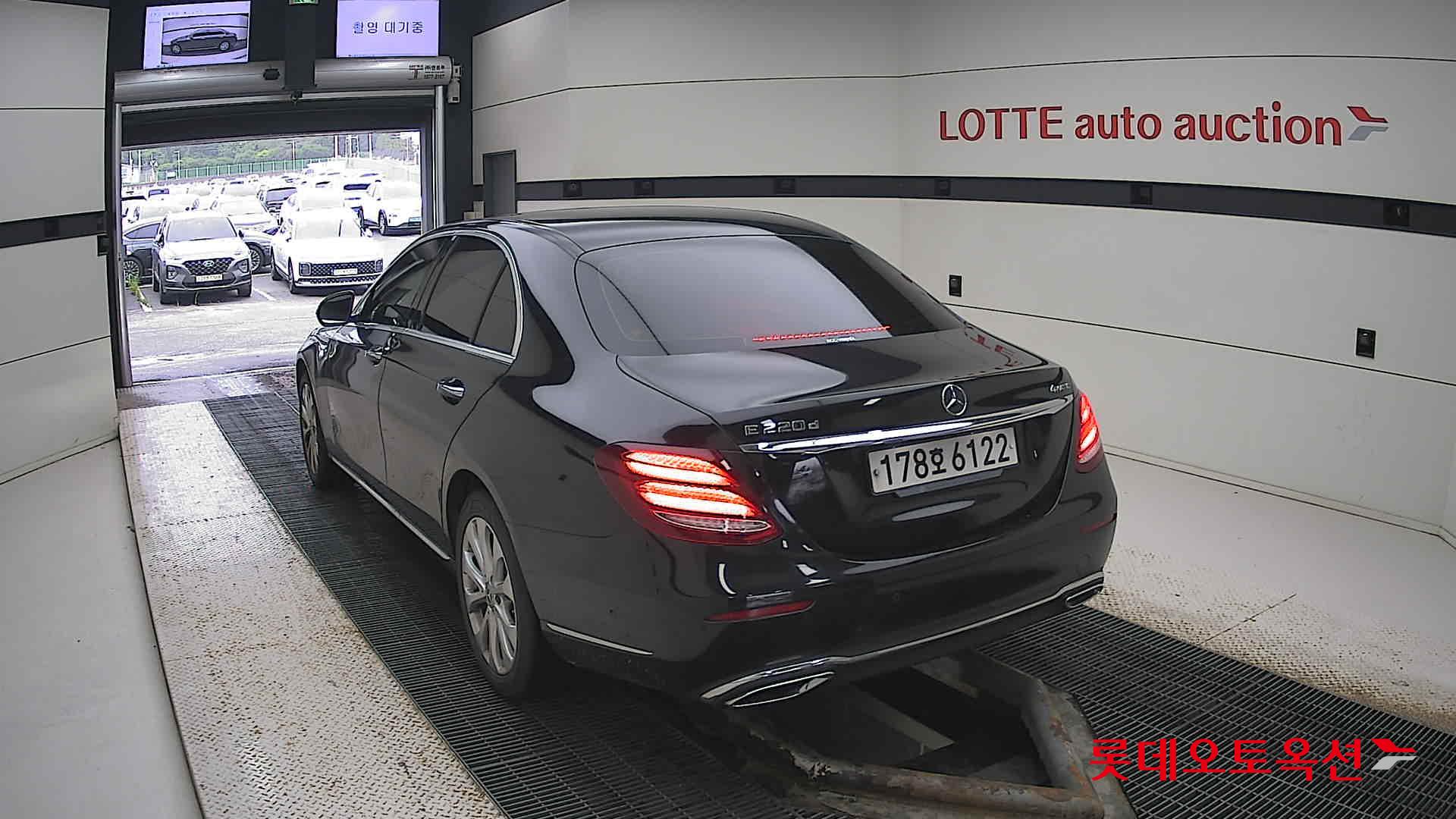 مرسيدس E220D