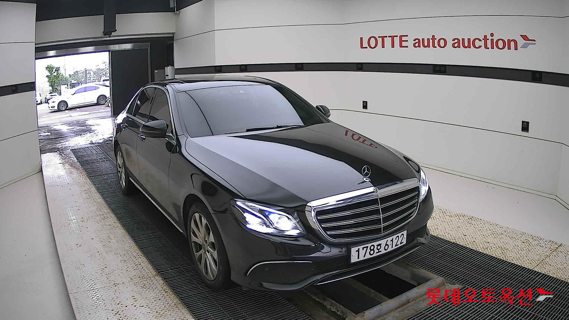 مرسيدس E220D