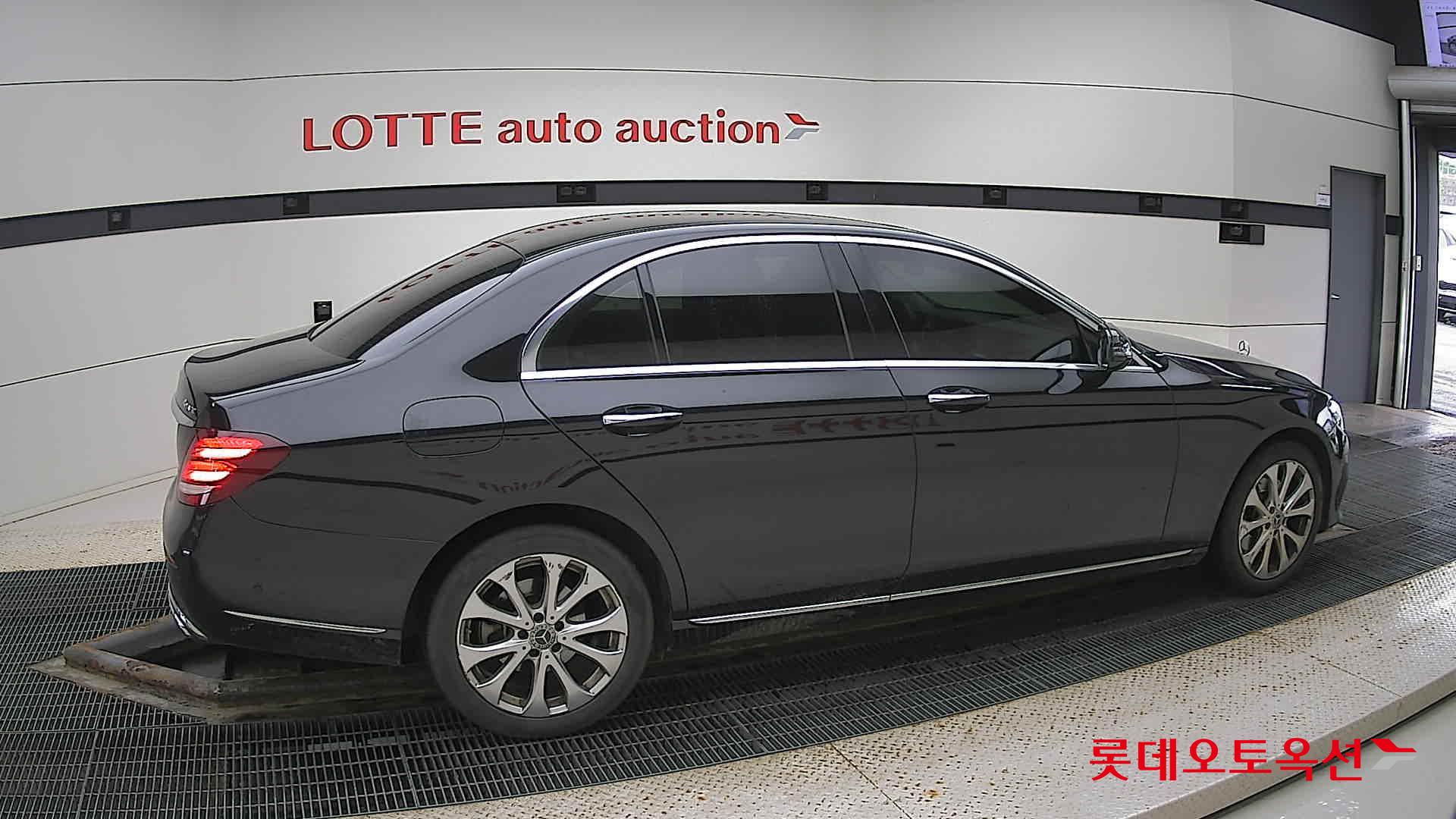 مرسيدس E220D