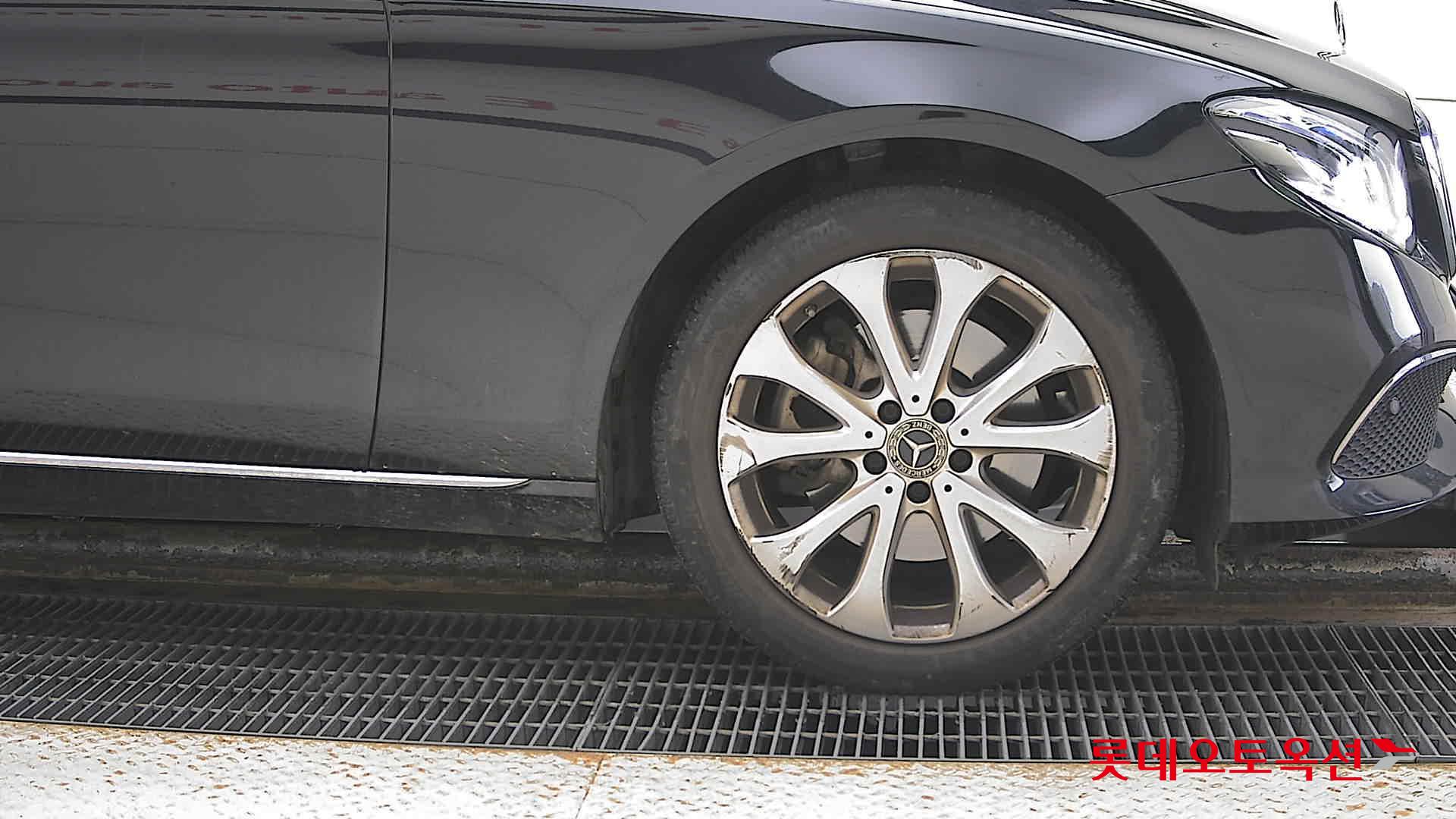مرسيدس E220D