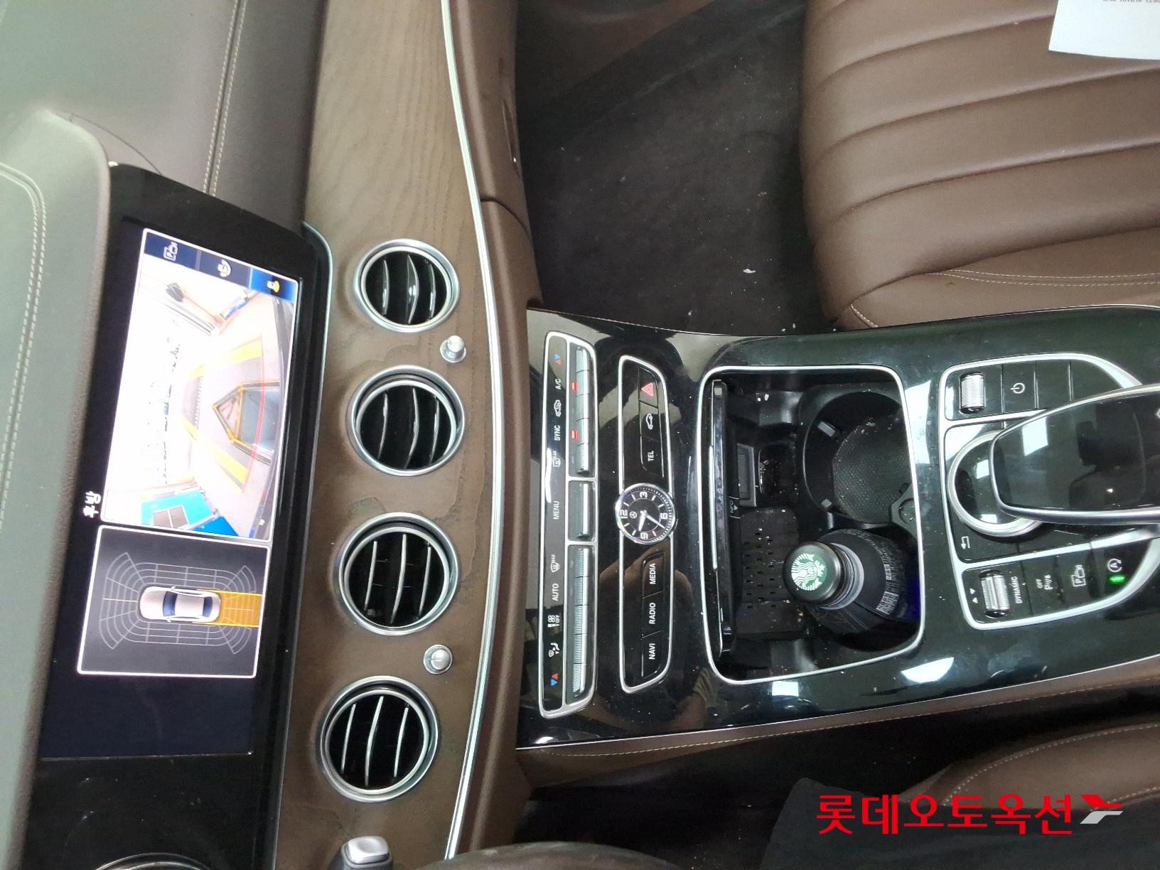 مرسيدس E220D