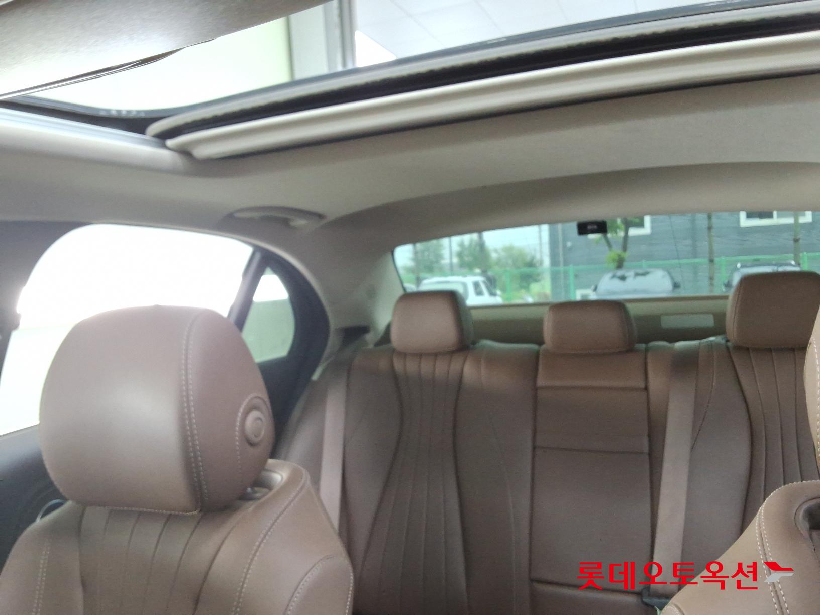 مرسيدس E220D