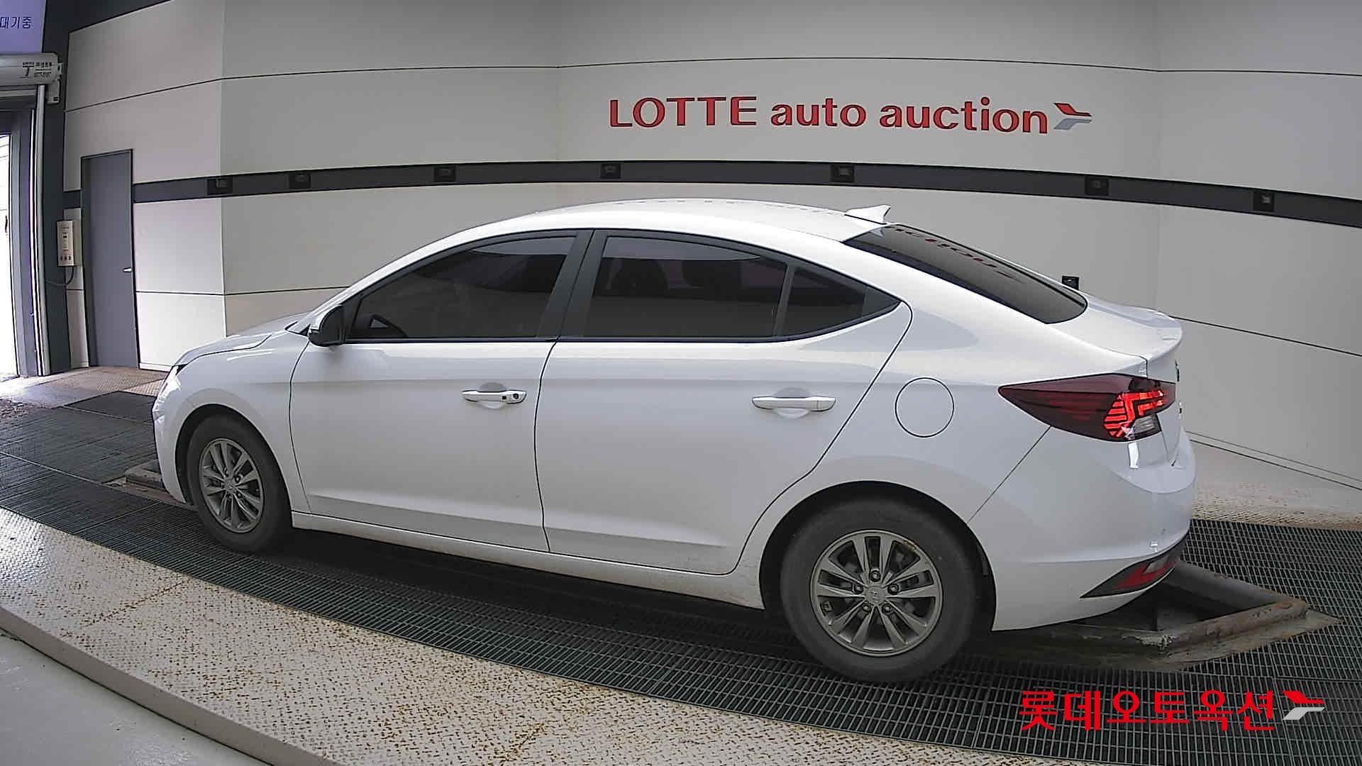 Hyundai Avante id 2883603 из Кореи 11