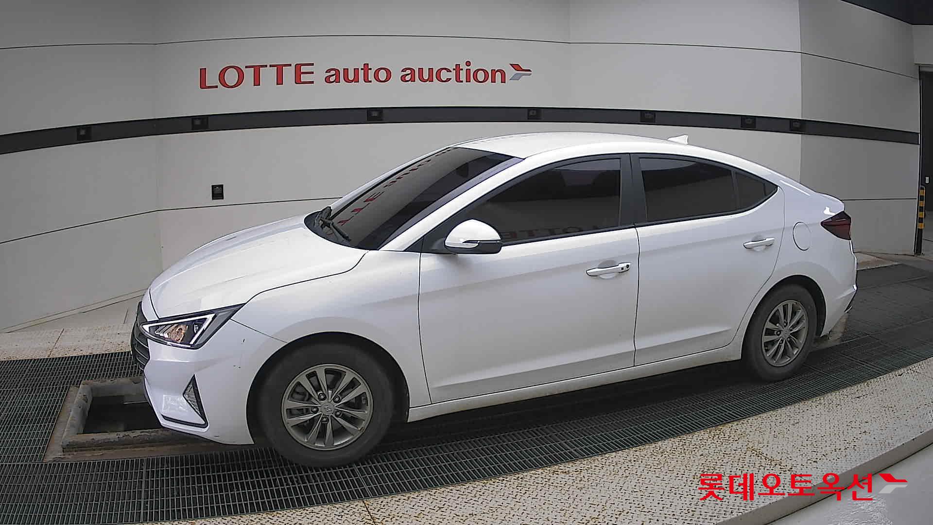 Hyundai Avante id 2883603 из Кореи 12