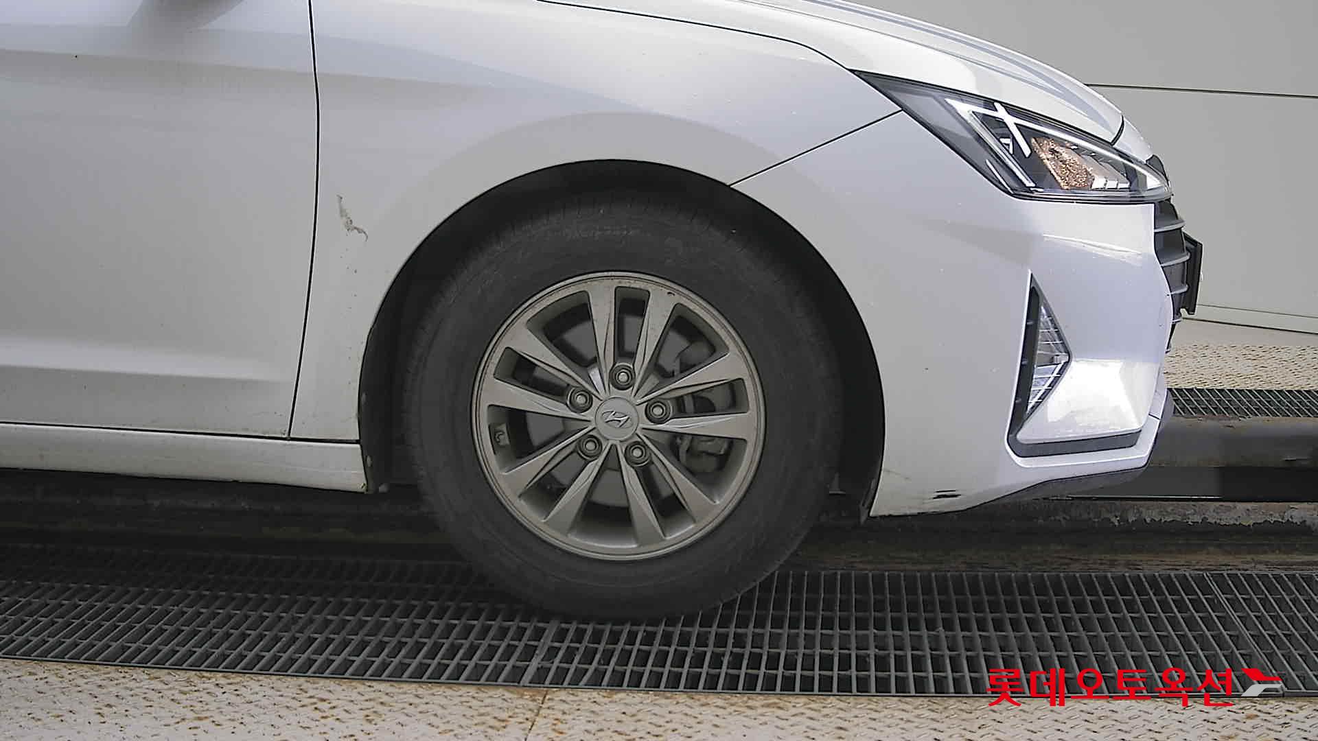 Hyundai Avante id 2883603 из Кореи 23