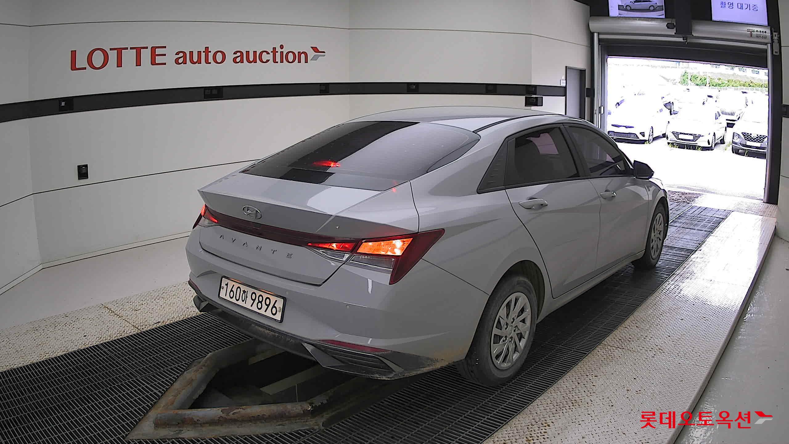 Hyundai Avante id 2888799 из Кореи 4