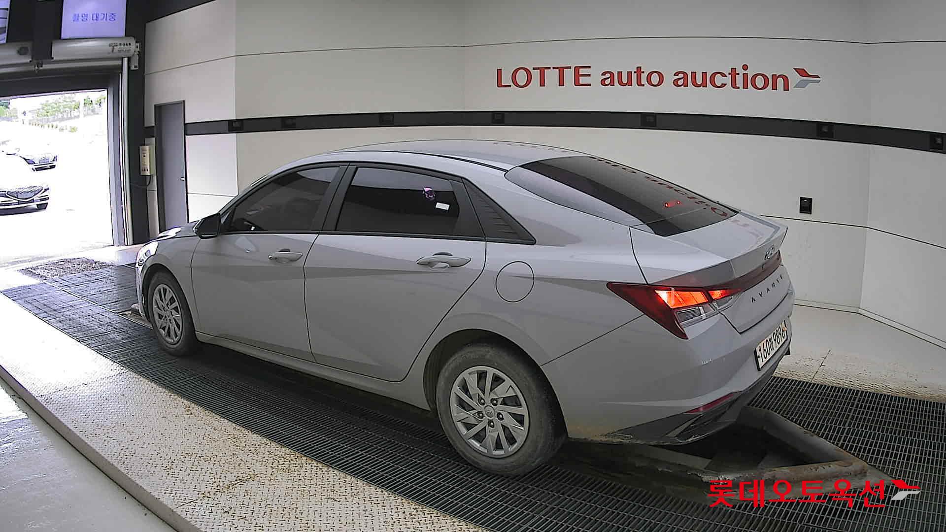 Hyundai Avante id 2888799 из Кореи 10