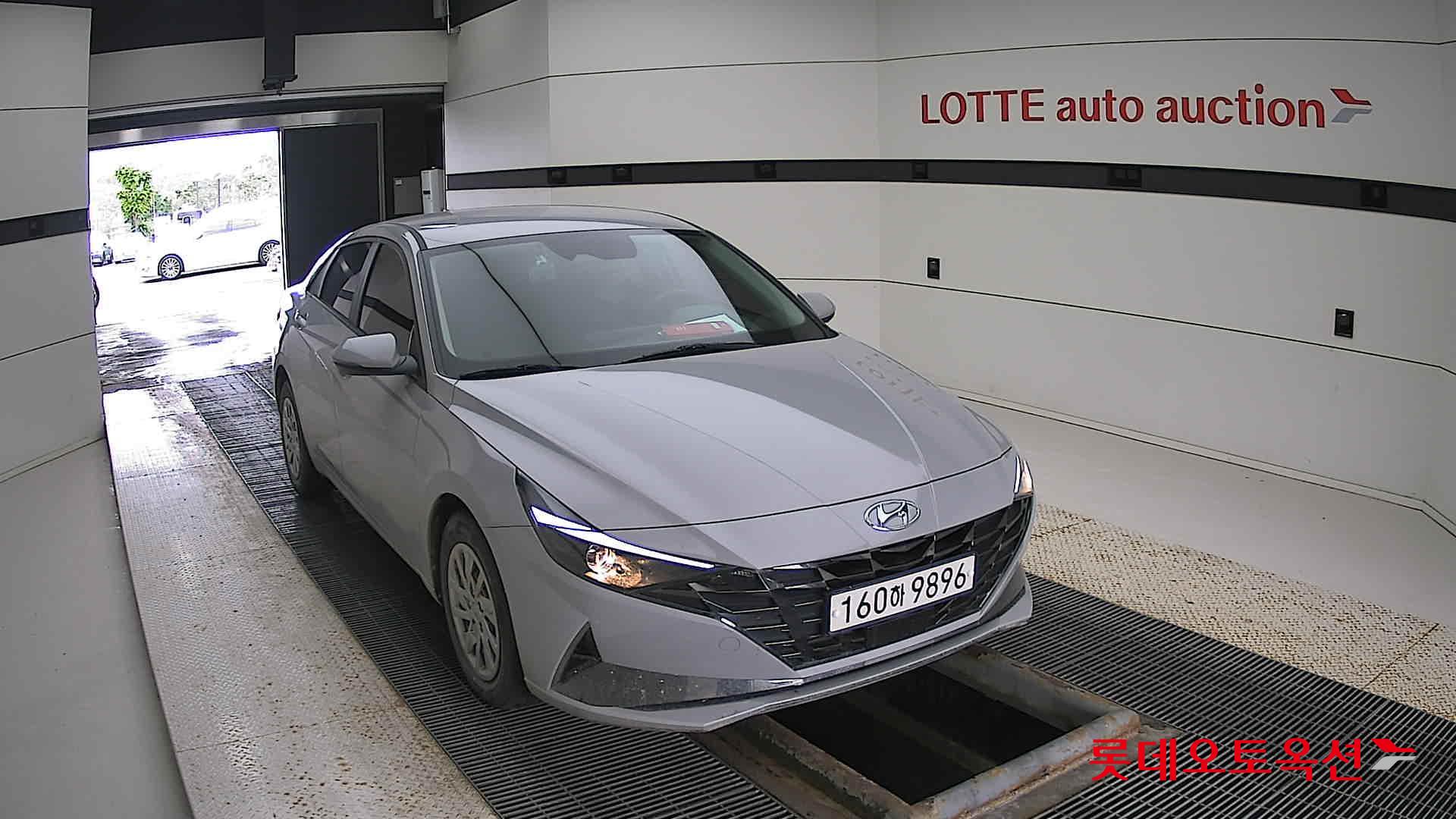 Hyundai Avante id 2888799 из Кореи 15