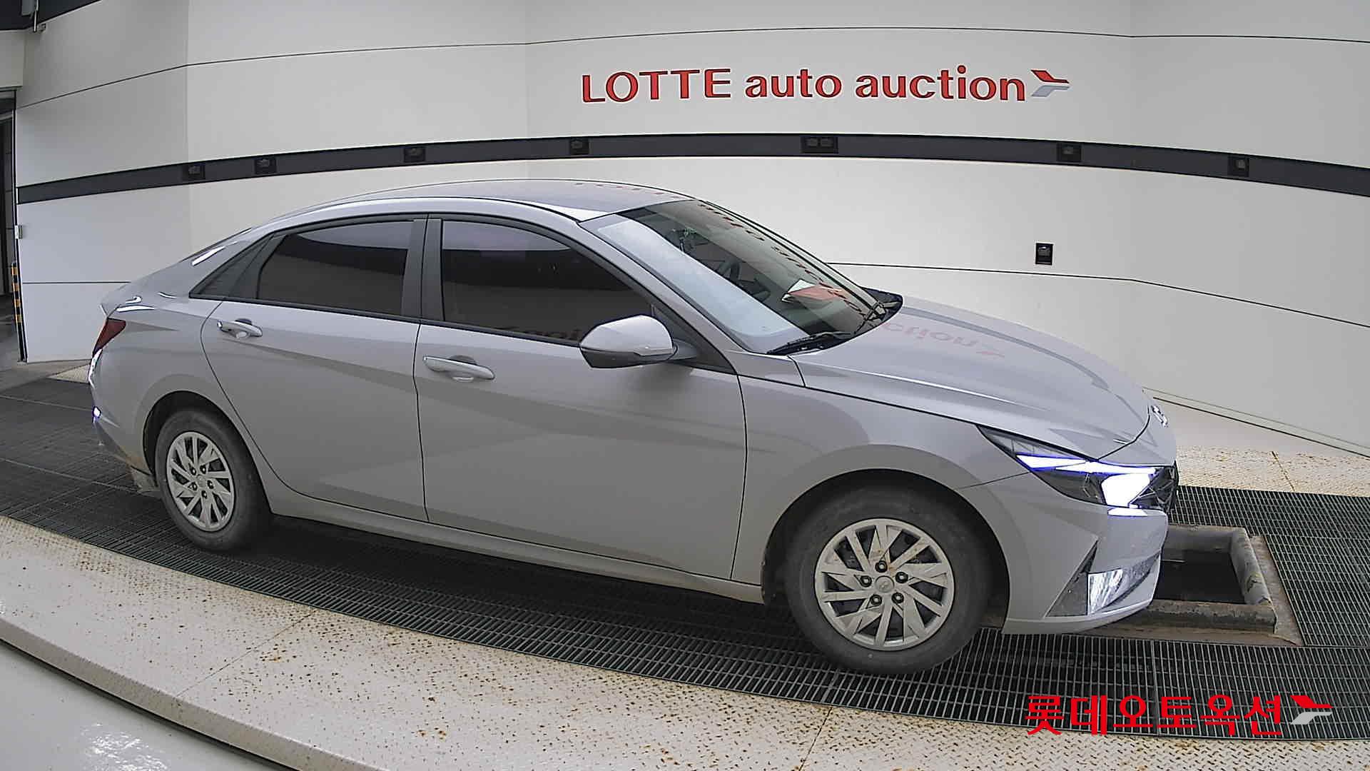 Hyundai Avante id 2888799 из Кореи 17