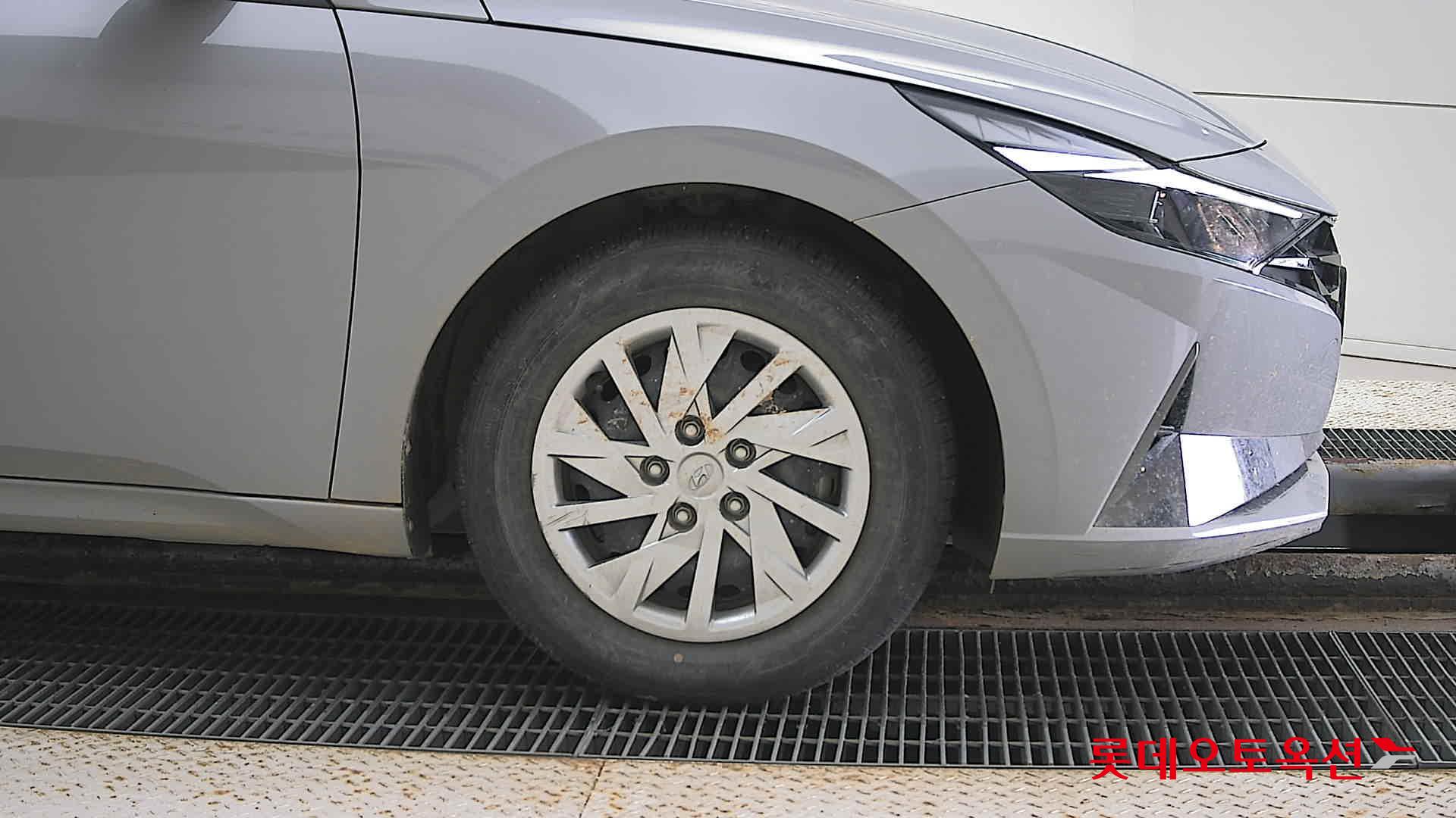 Hyundai Avante id 2888799 из Кореи 23