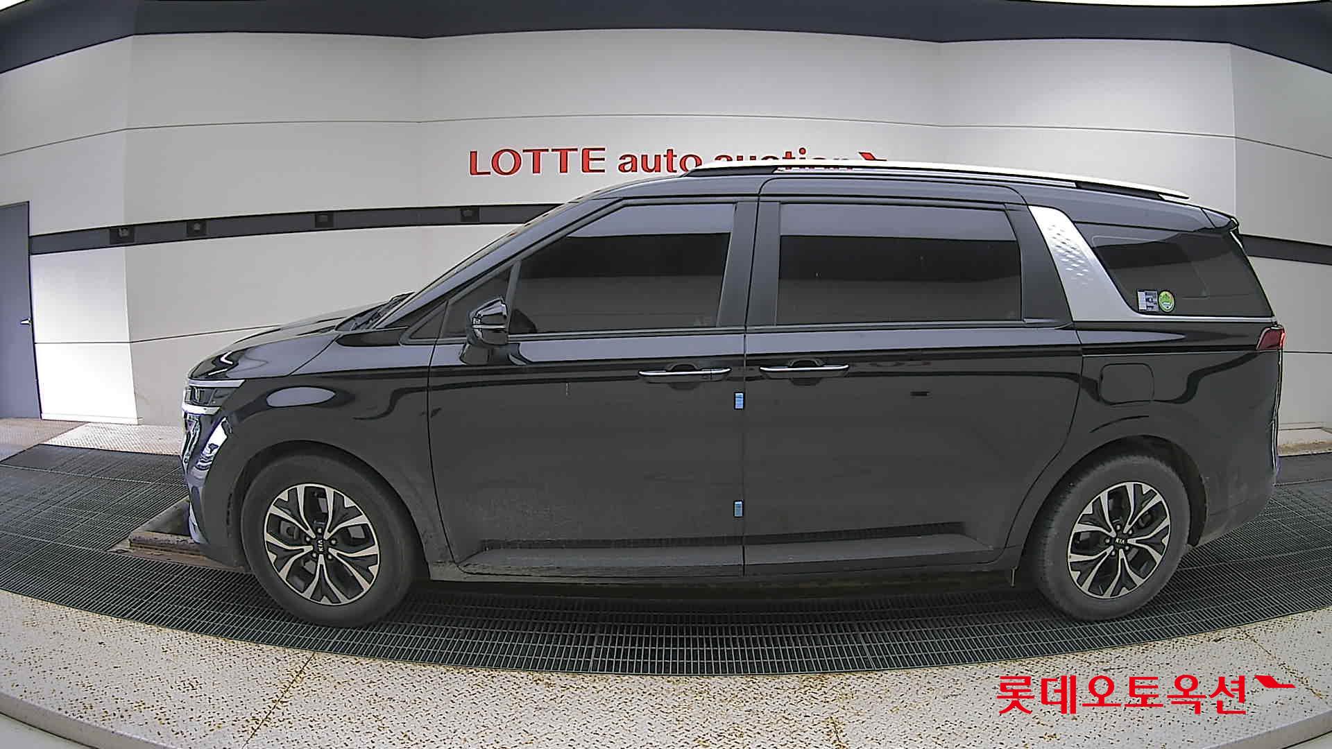 Kia Carnival id 2883655 из Кореи 7