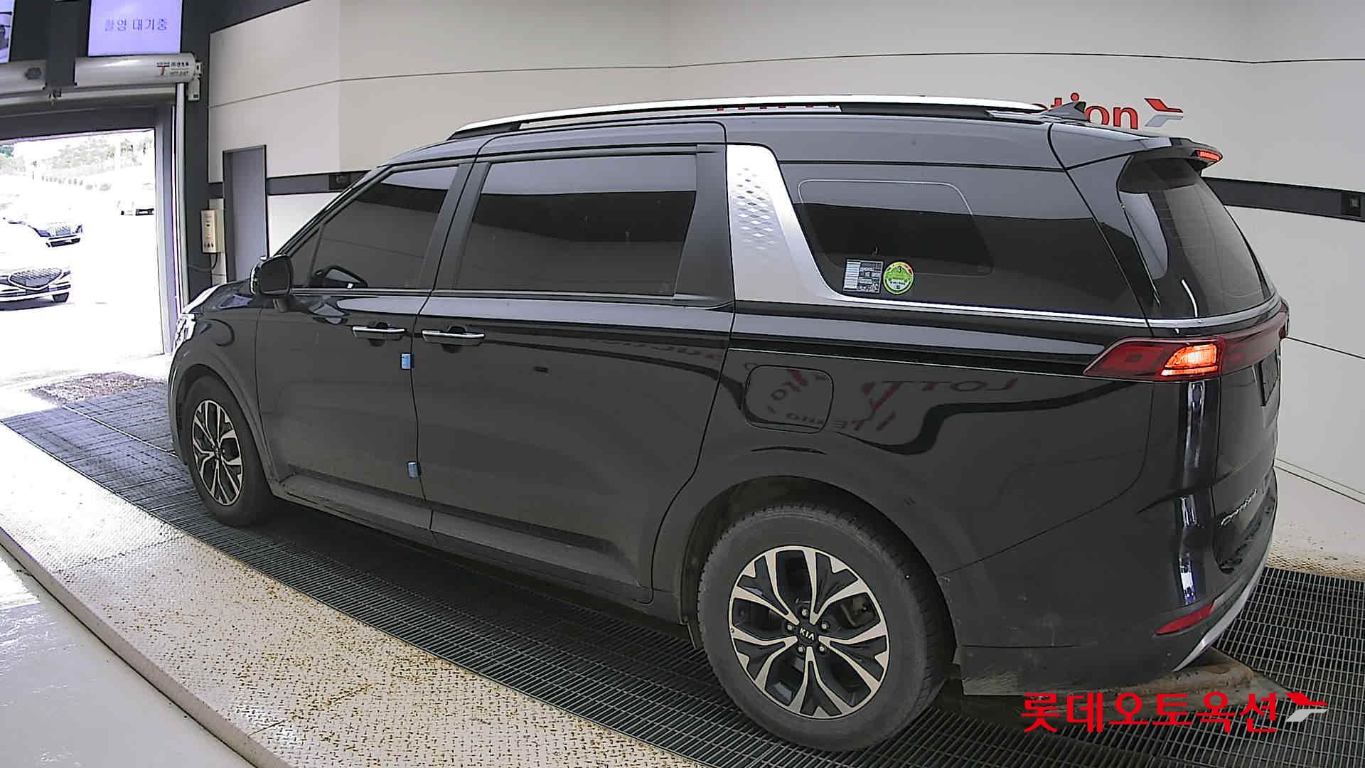 Kia Carnival id 2883655 из Кореи 10